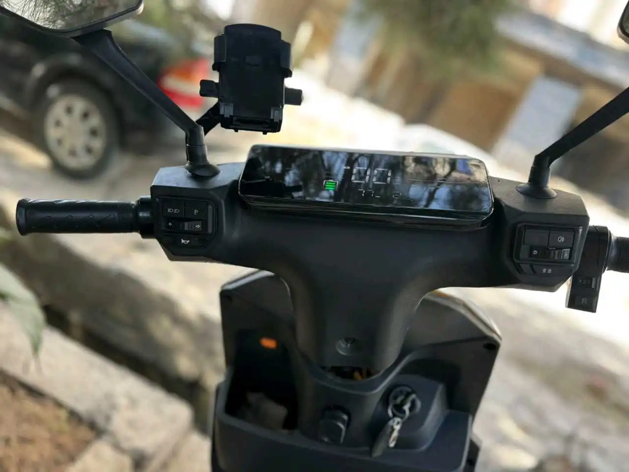 Скутер G8