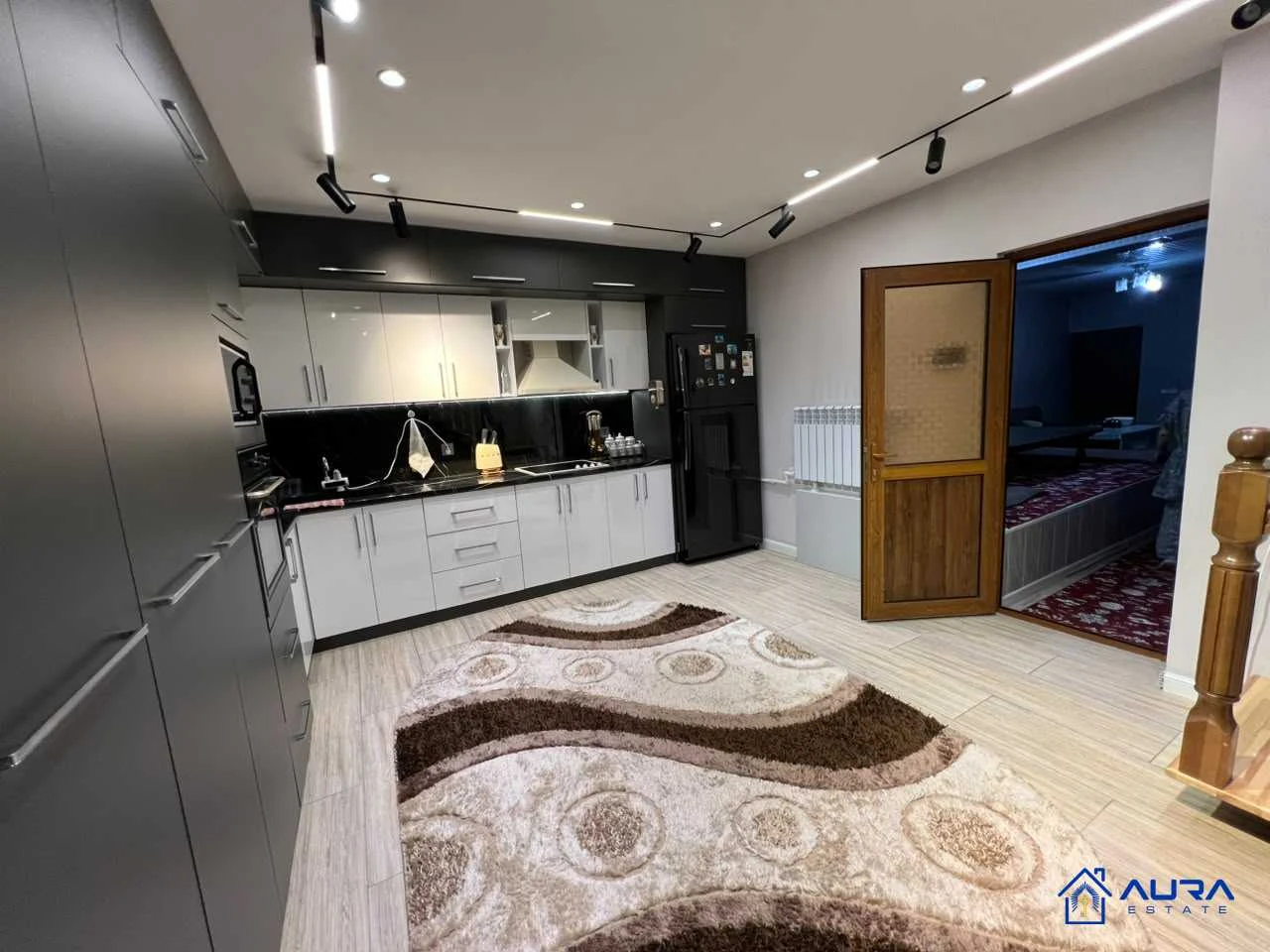 2 этажный, 5-комн. дом, 288 м², 3 соток, Сино — фото 25