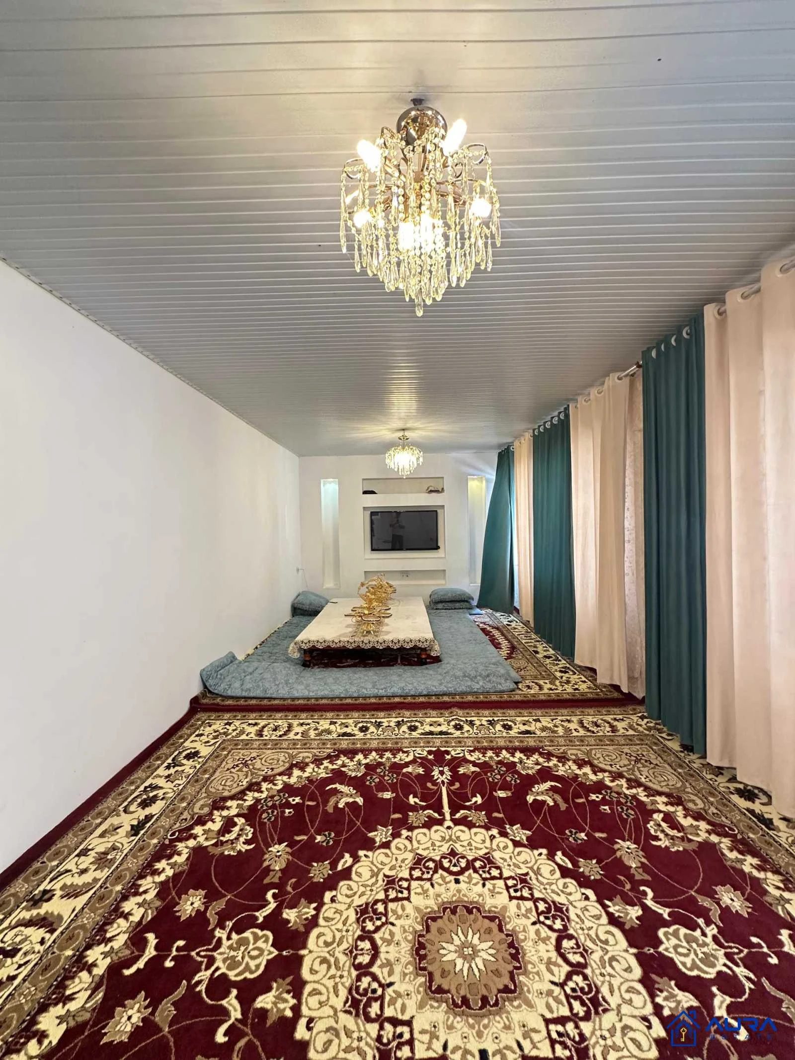 1 этажный, 7-комн. дом, 230 м², 10 соток, Сино