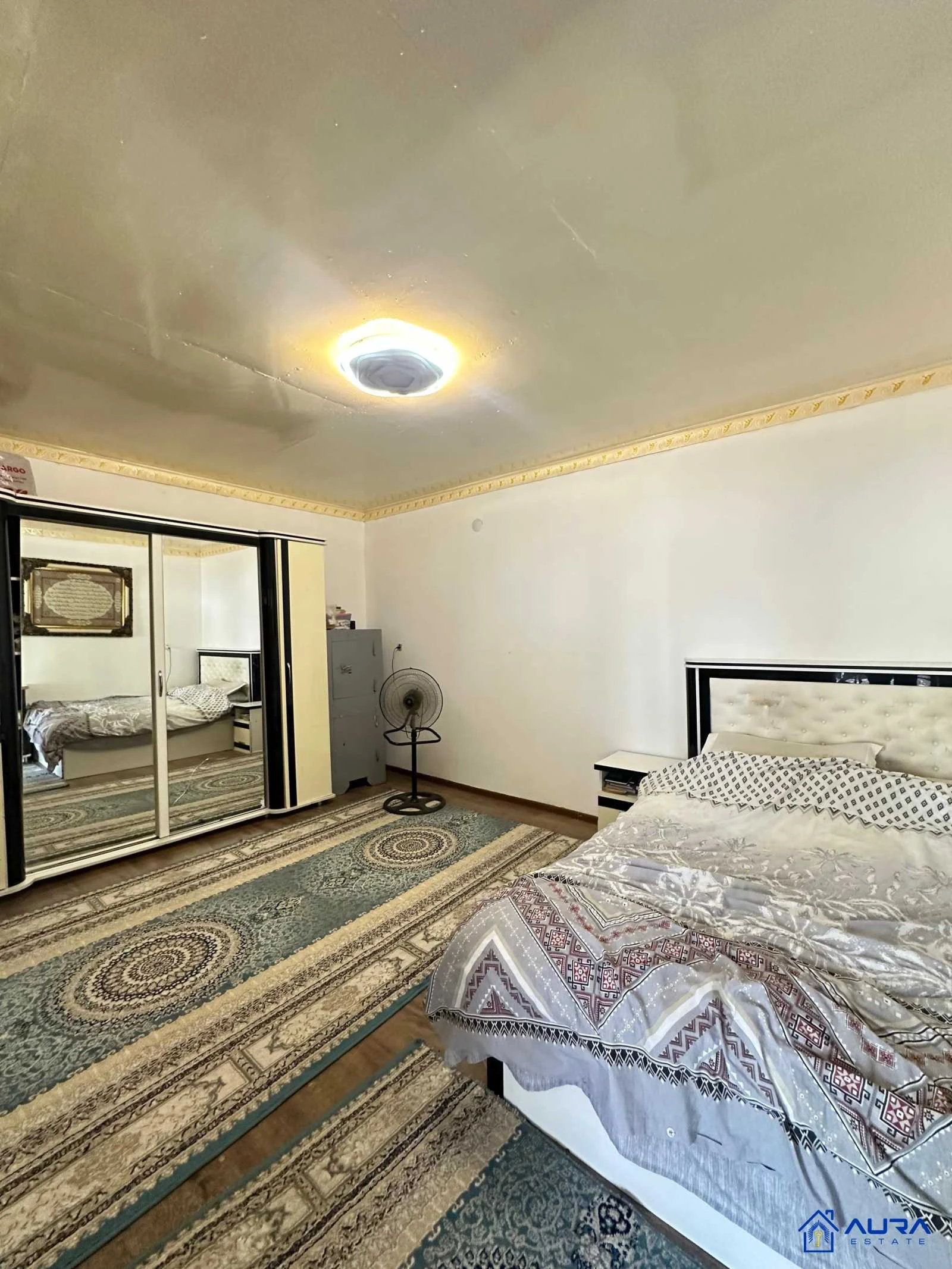 1 этажный, 7-комн. дом, 230 м², 10 соток, Сино