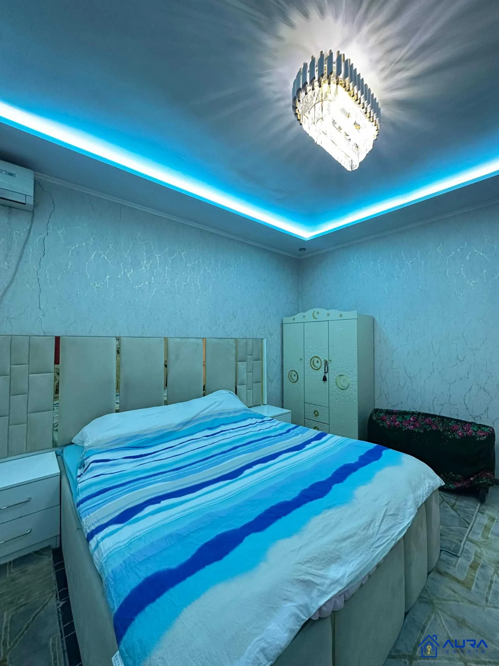 1 этажный, 7-комн. дом, 230 м², 10 соток, Сино