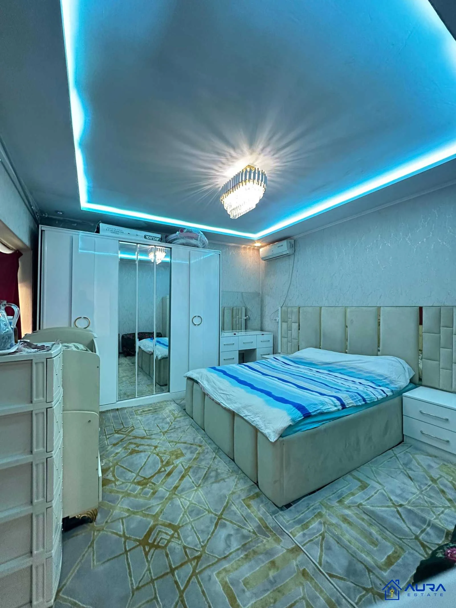 1 этажный, 7-комн. дом, 230 м², 10 соток, Сино
