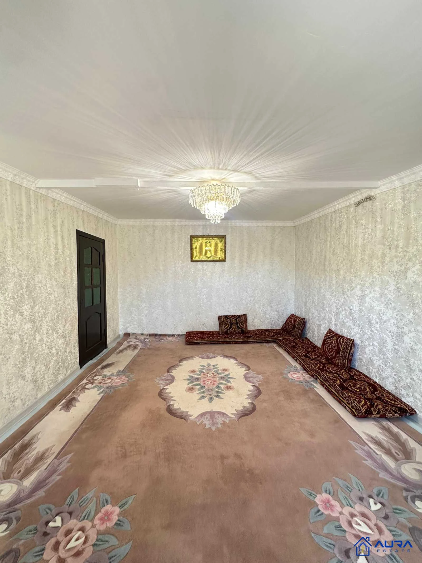 1 этажный, 7-комн. дом, 230 м², 10 соток, Сино