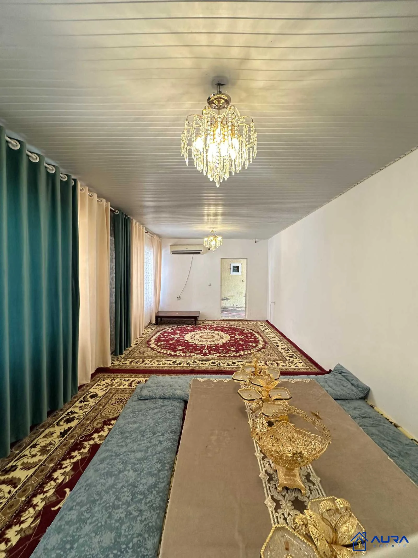 1 этажный, 7-комн. дом, 230 м², 10 соток, Сино