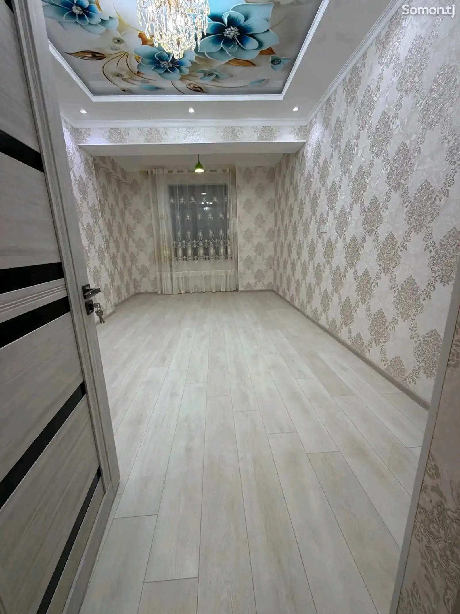 3-к квартира, 7 этаж, 100 м², Цир