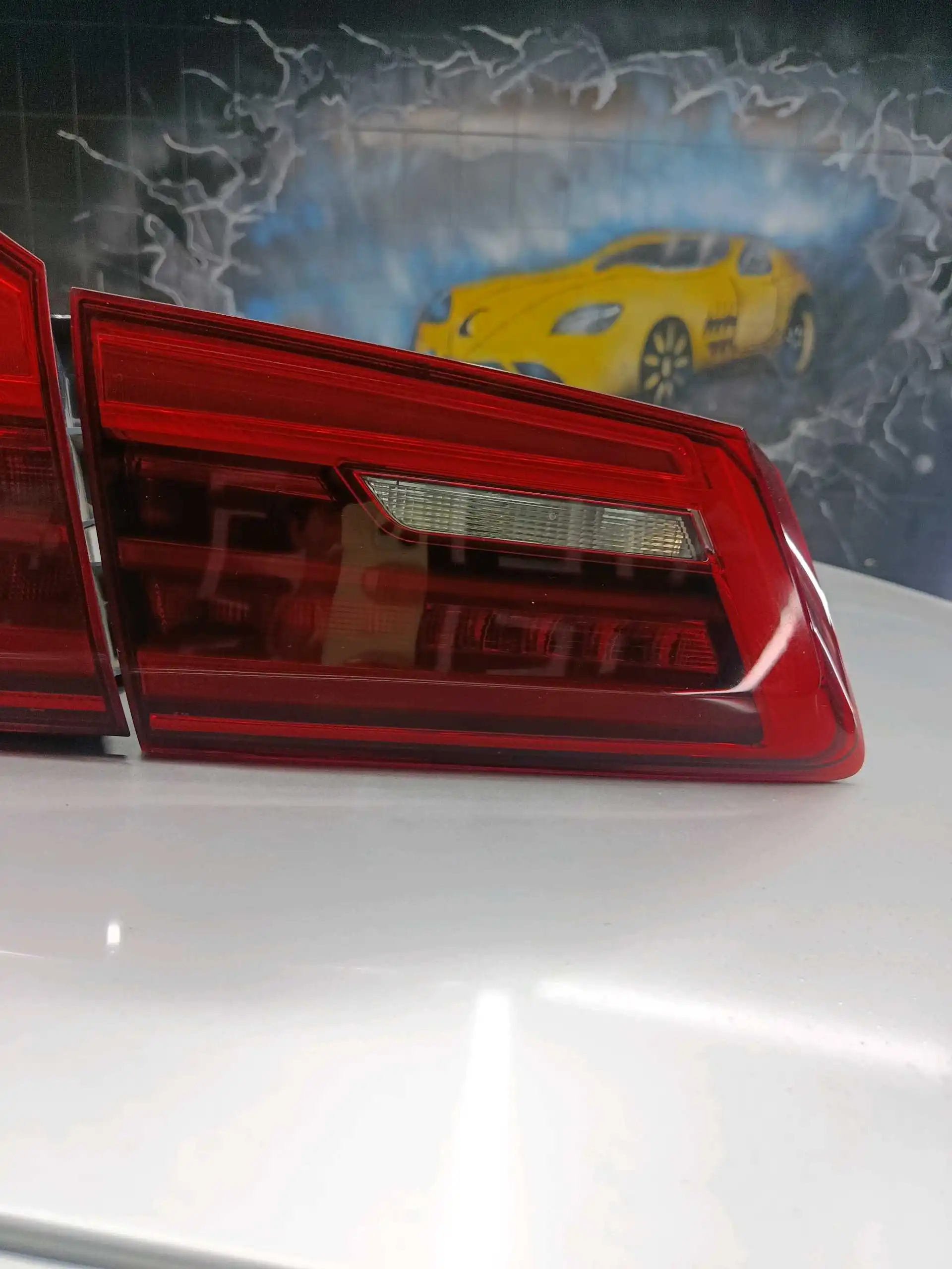 задний фонарь от BMW G30