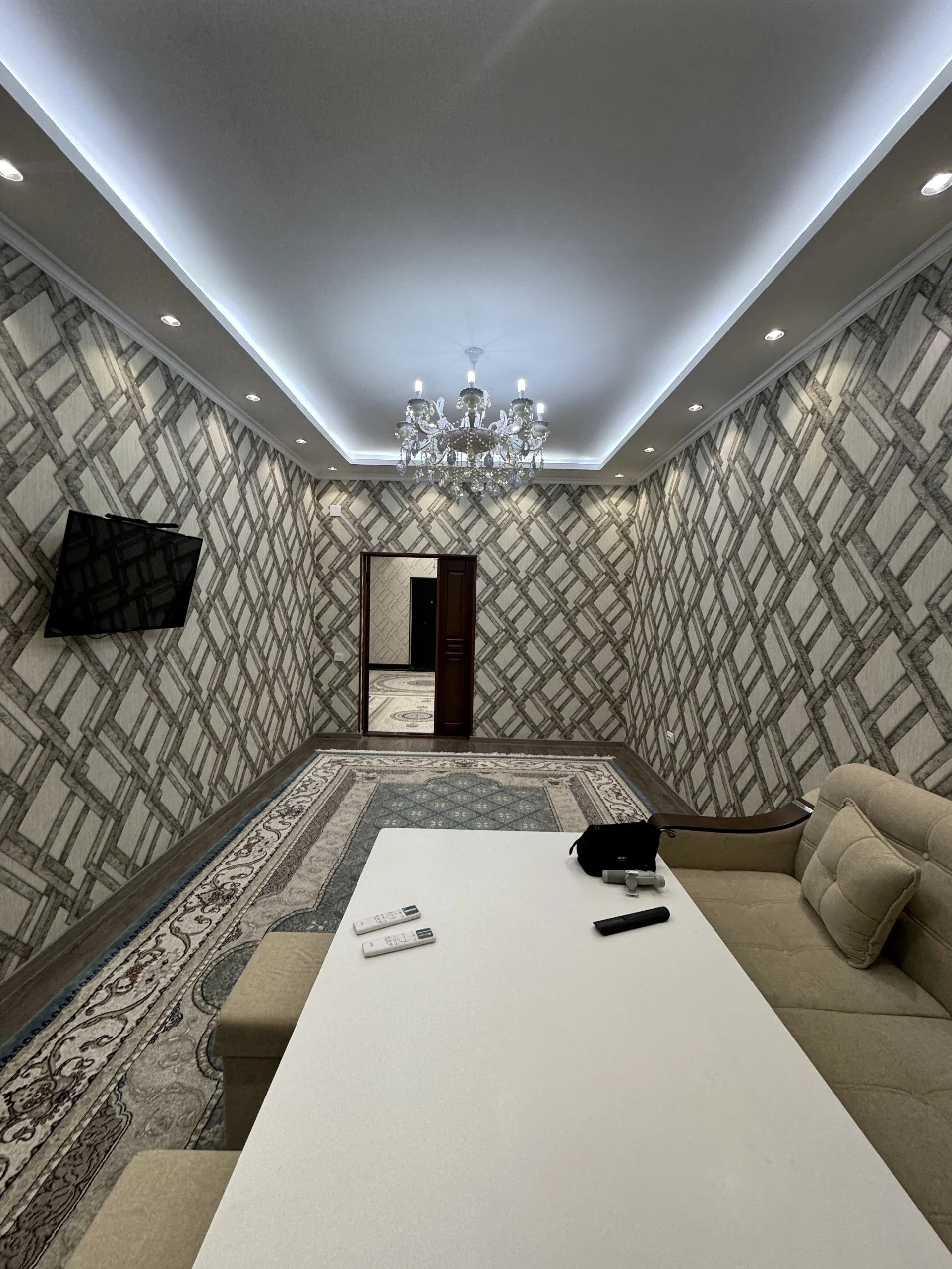 3-к квартира, 11 этаж, 111 м², Шохмансур
