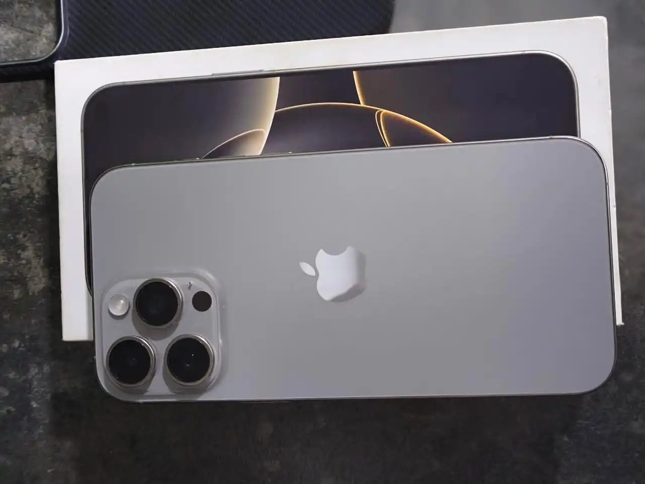 Apple IPhone 16 Pro Max 256 gb
