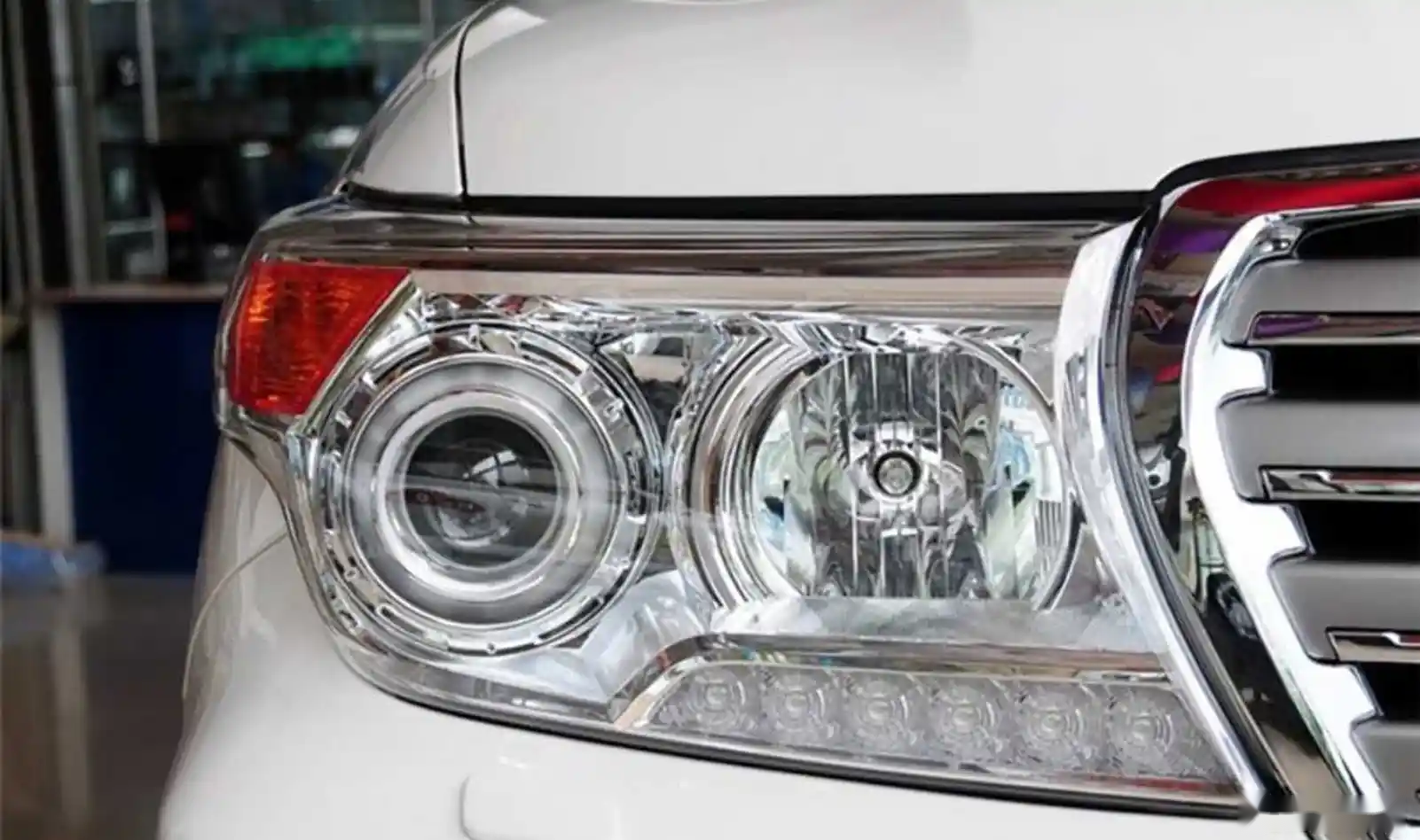 Стекло фары Toyota Land Cruiser J200 LC200 2012-2015 — фото 2