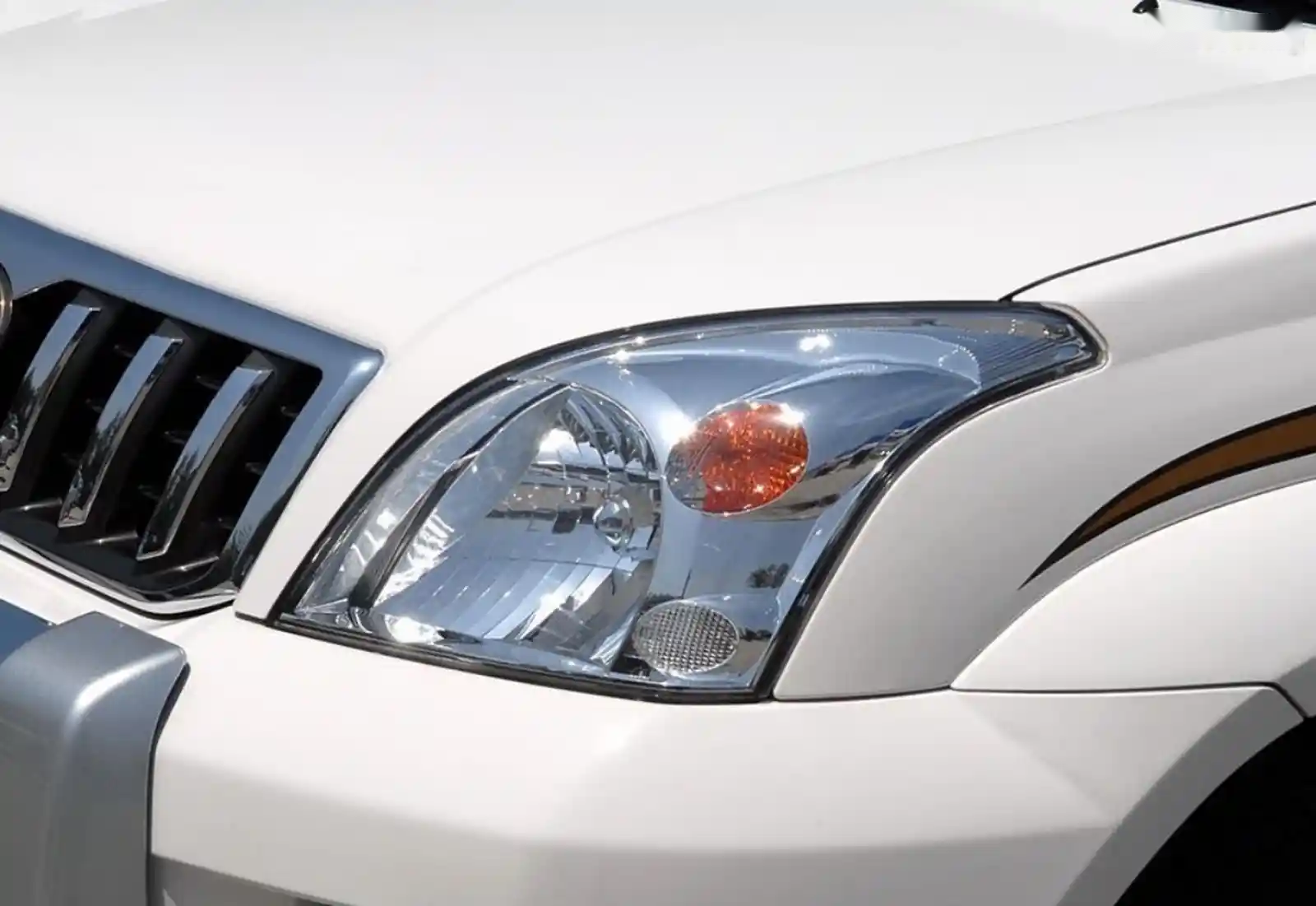 Стекло левой фары от Toyota Prado 120 2002-2009 — фото 3