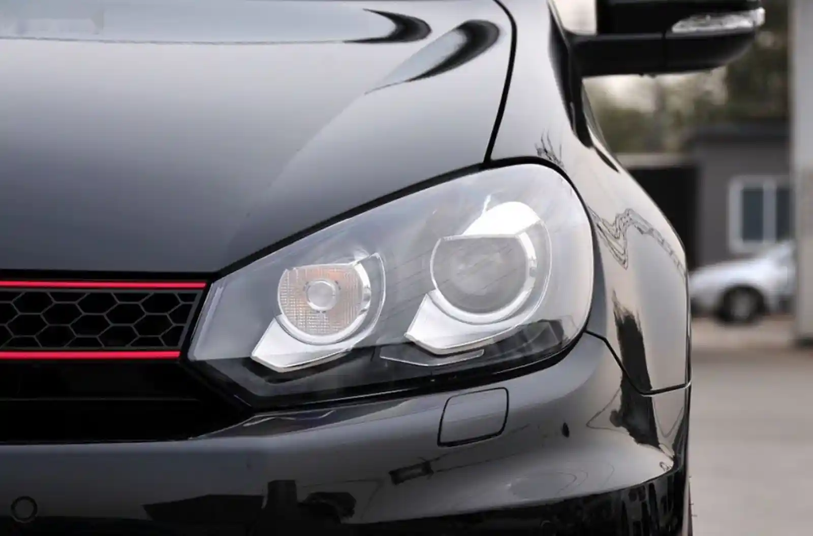 Стекло фары Volkswagen golf6 2009-2012 — фото 2