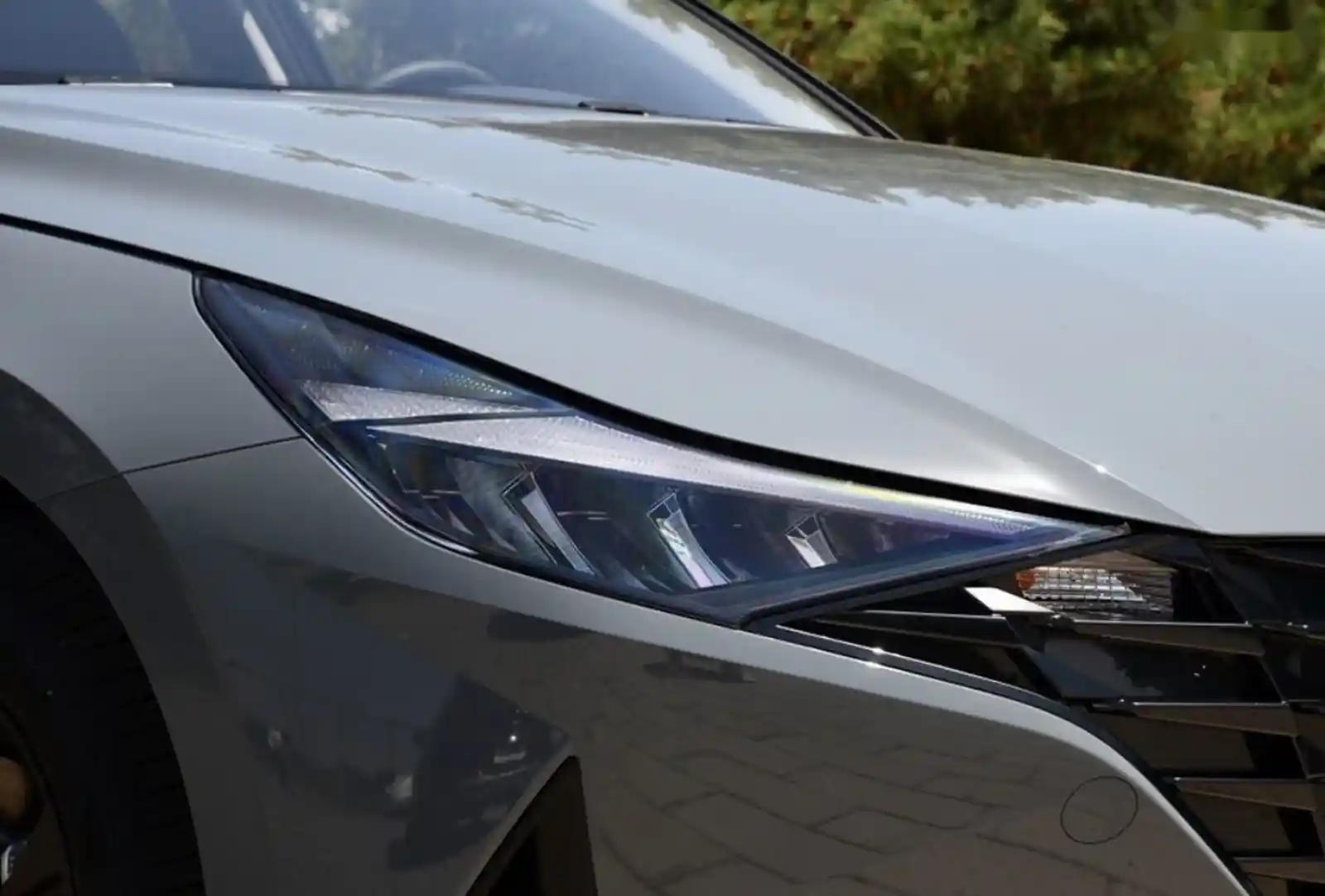 Стекло фары Hyundai Elantra 2020 — фото 3