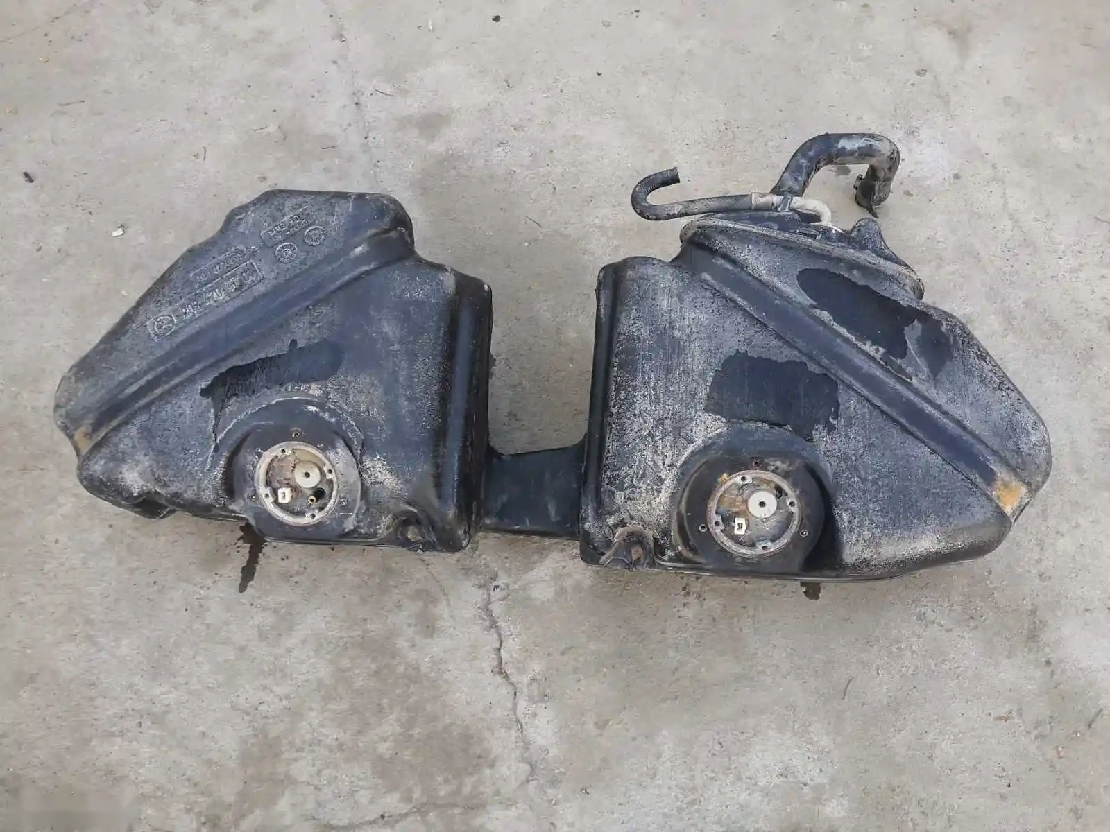 Бак бензина от Mercedes Benz w202 — фото 3