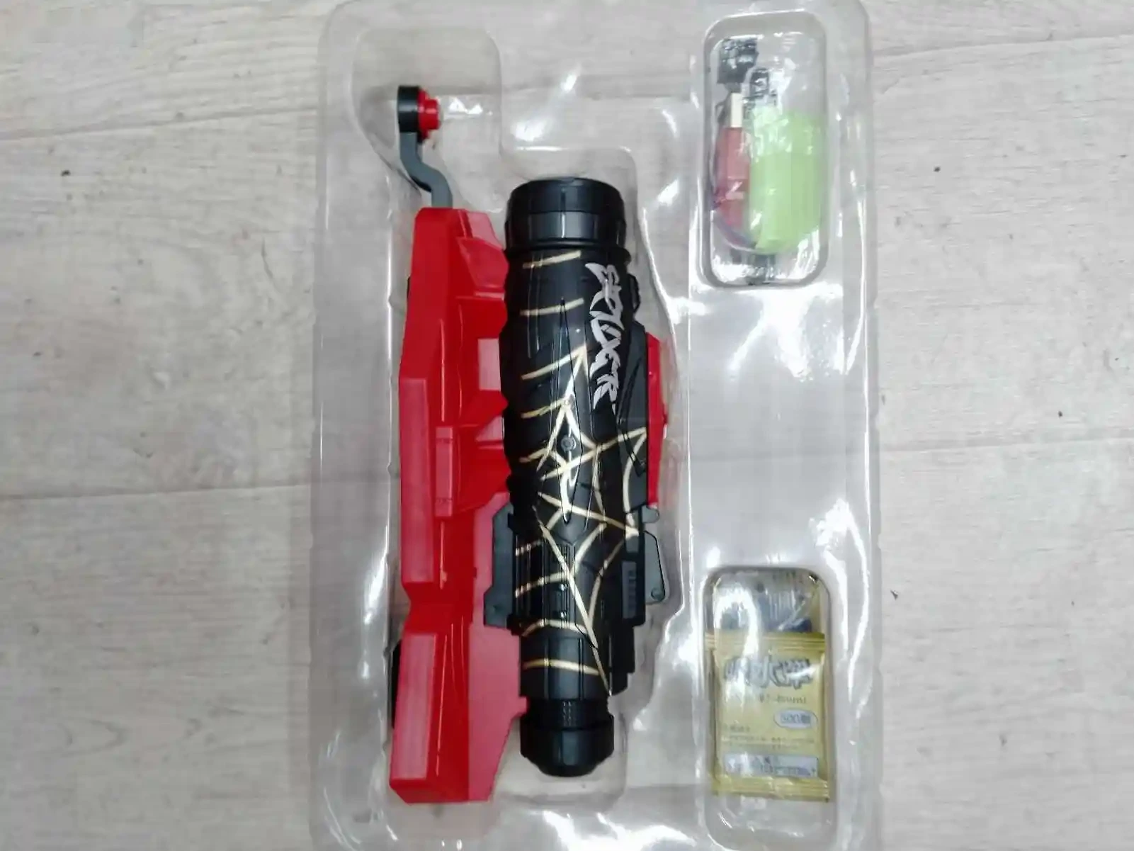 Игрушка рука человек паука — фото 3