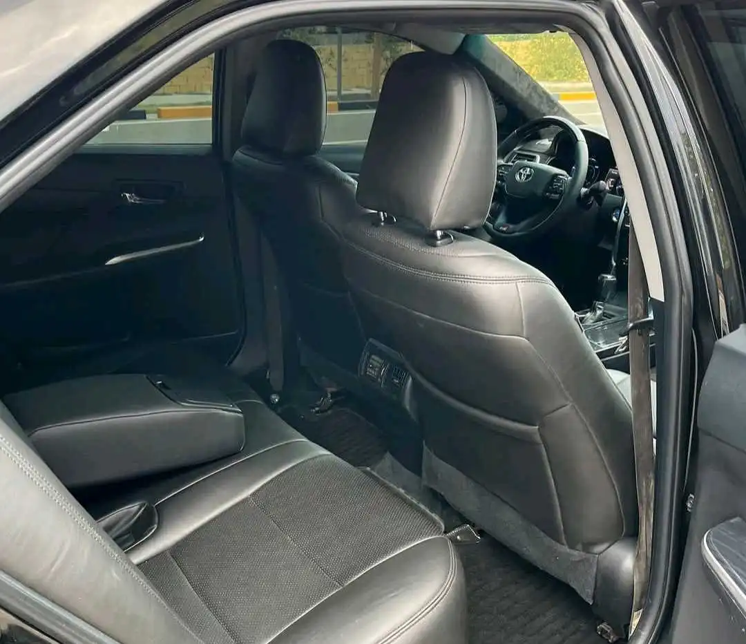 Toyota Camry 2015 — фото 10