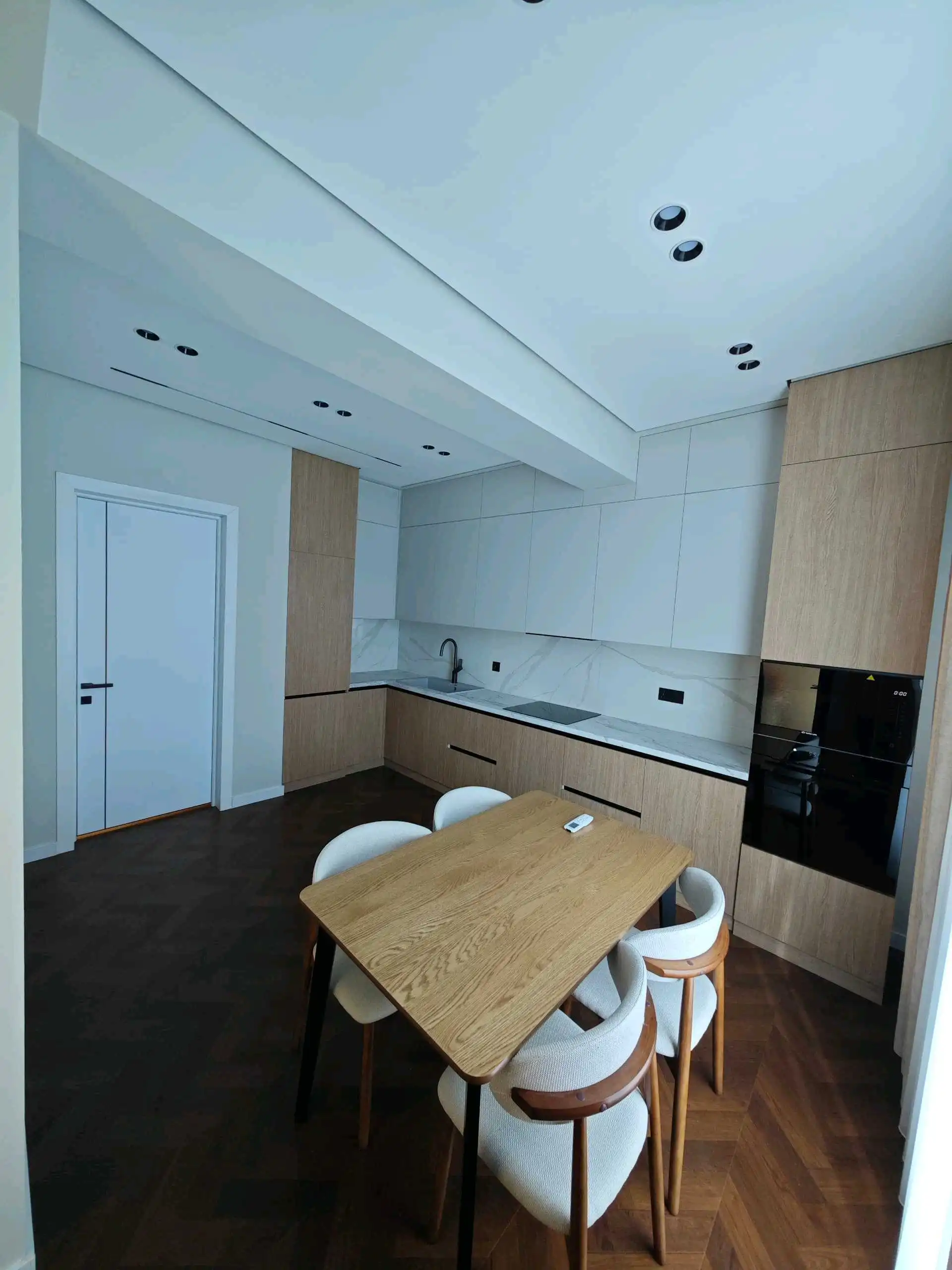3-к квартира, 11 этаж, 110 м², 33 микрорайон ру ба руи Лицеи умари хаем . — фото 3