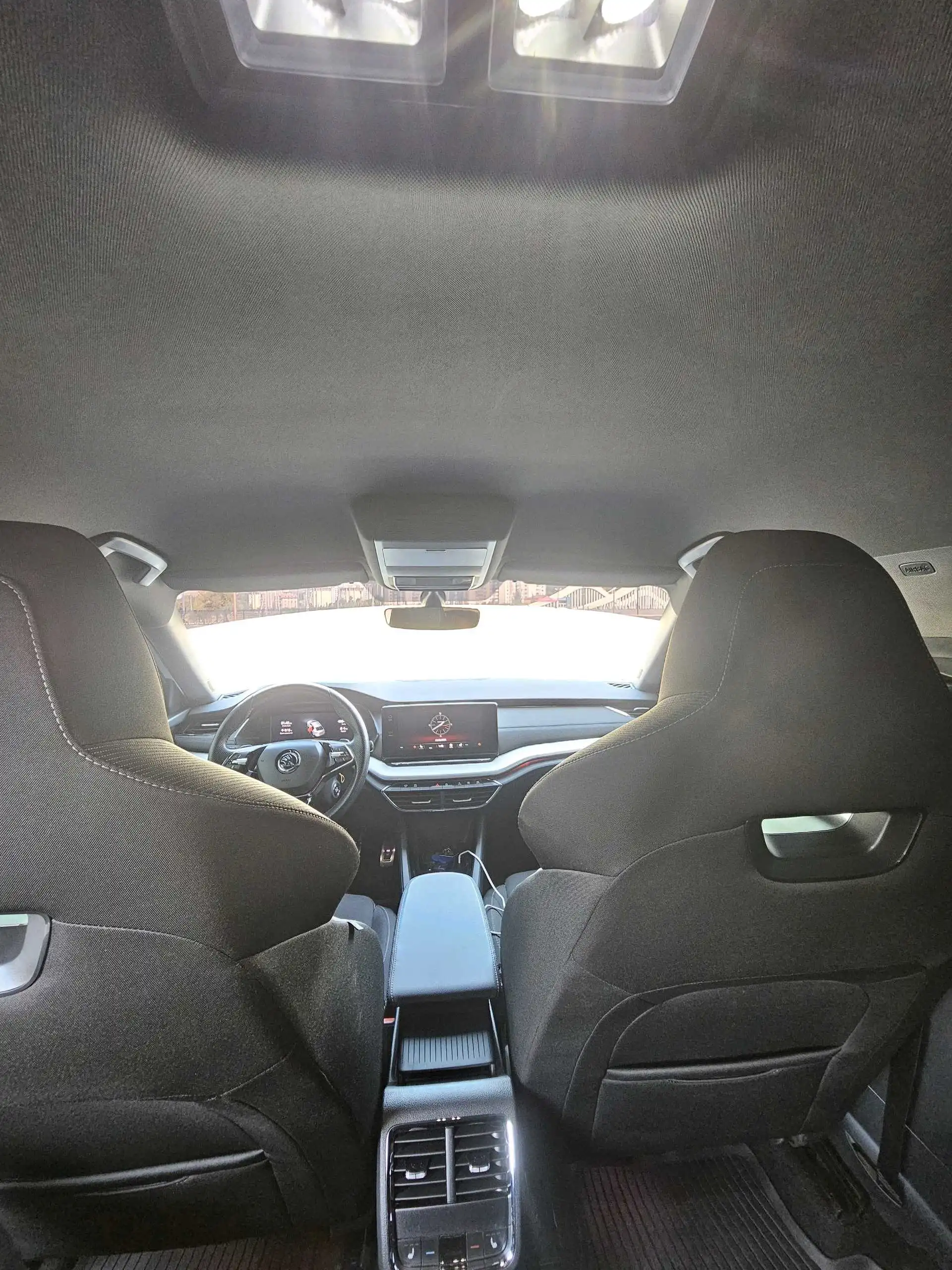 Skoda Octavia 2023 — фото 7