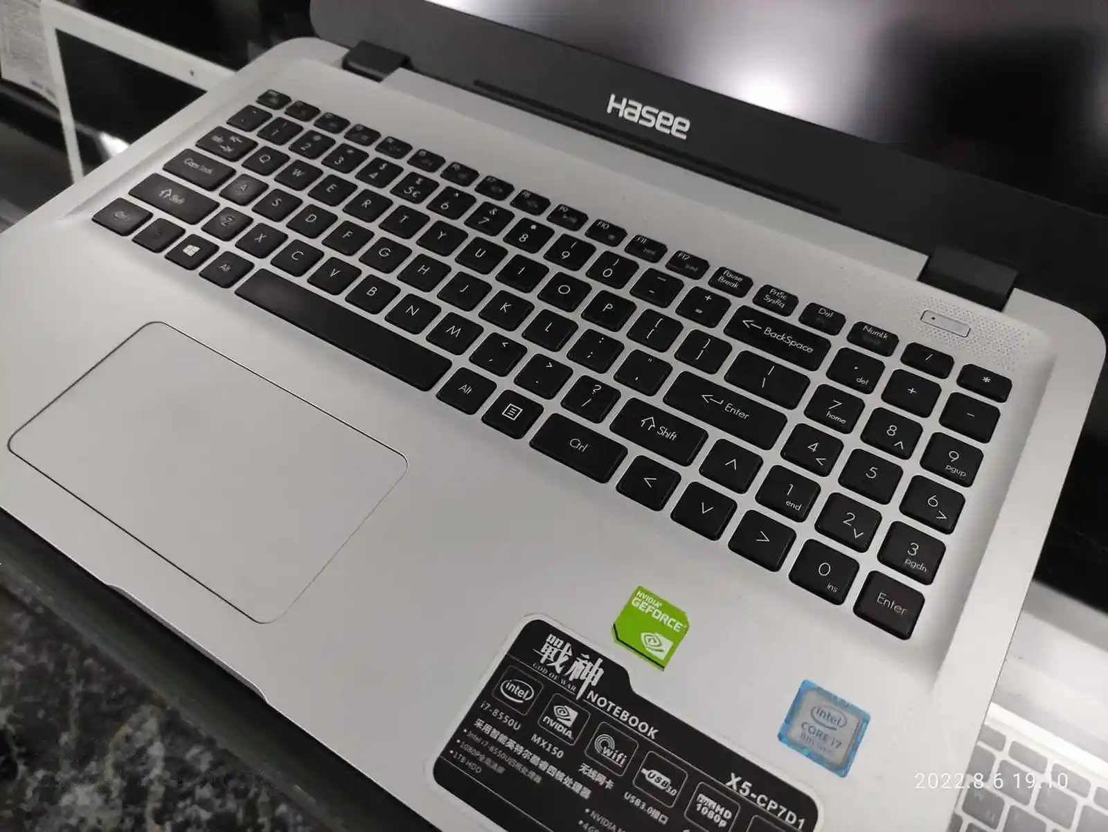 Игровой ноутбук Hasee X5 Core i7-8550U Geforce MX 150 2gb/8gb/128gb/1tb 8th GEN — фото 5