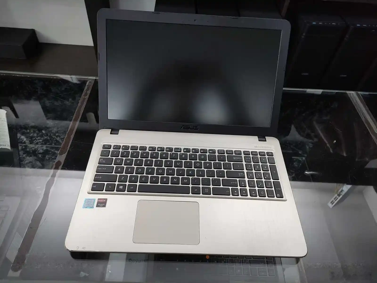Игровой ноутбук Asus X540UP Core i7-7500U 8gb/1tb 7TH GEN — фото 3