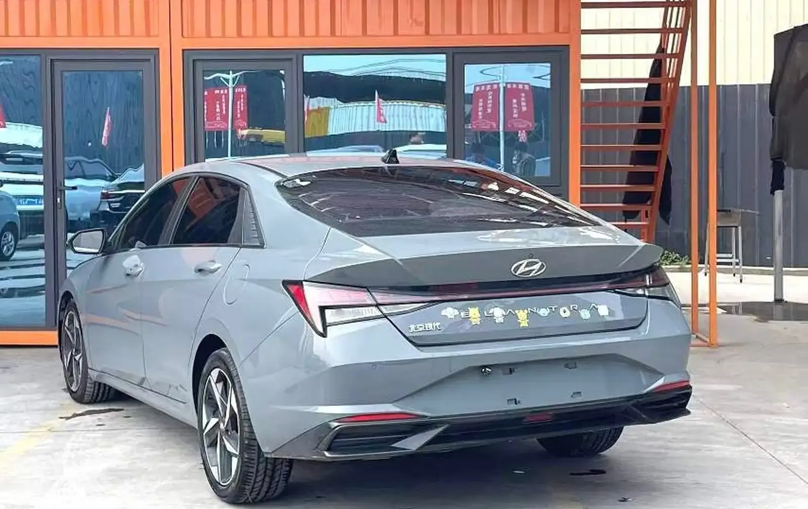 Hyundai Elantra 2021
