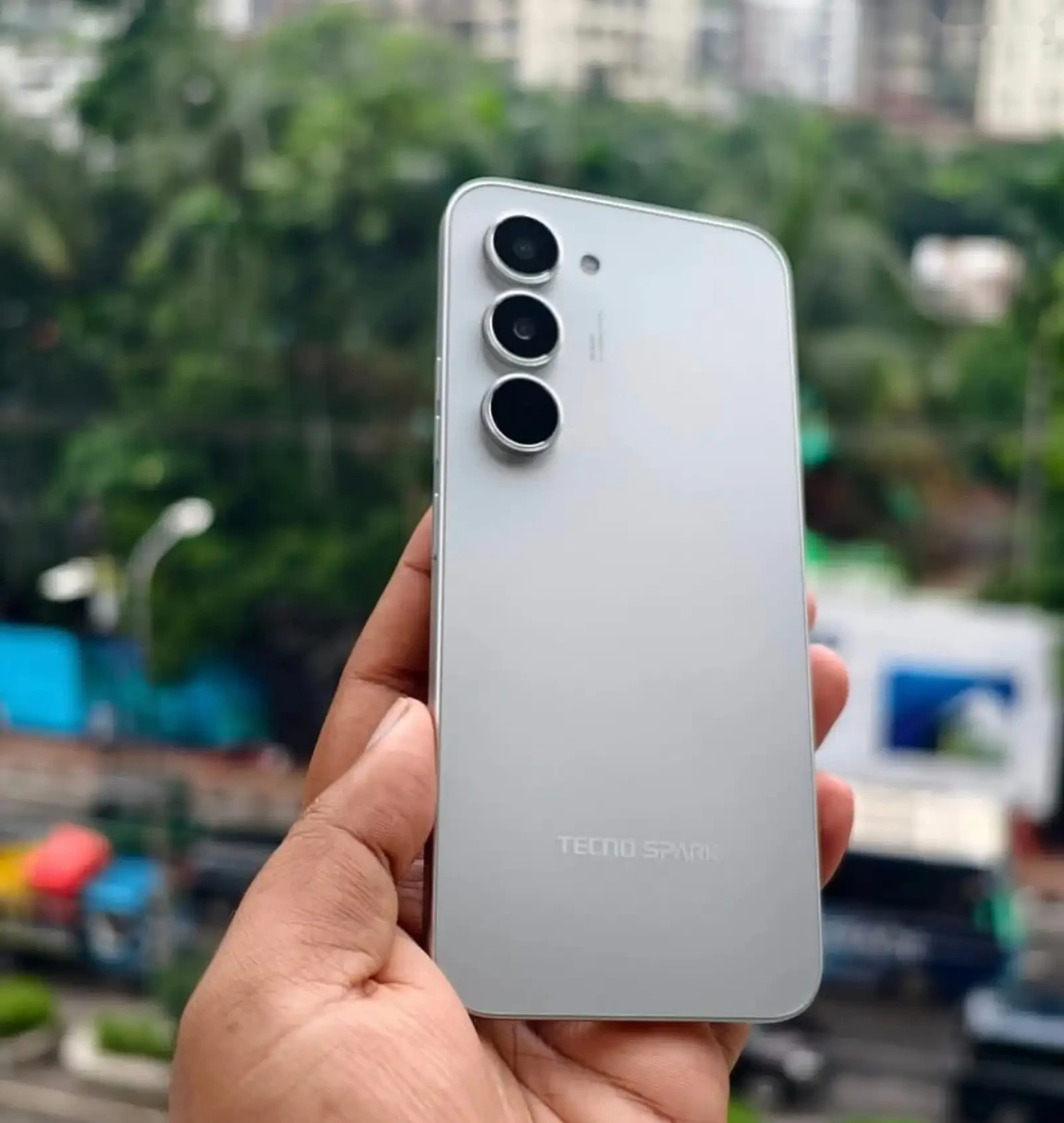 Tecno Spark 40Pro 16/128Gb titanium — фото 4