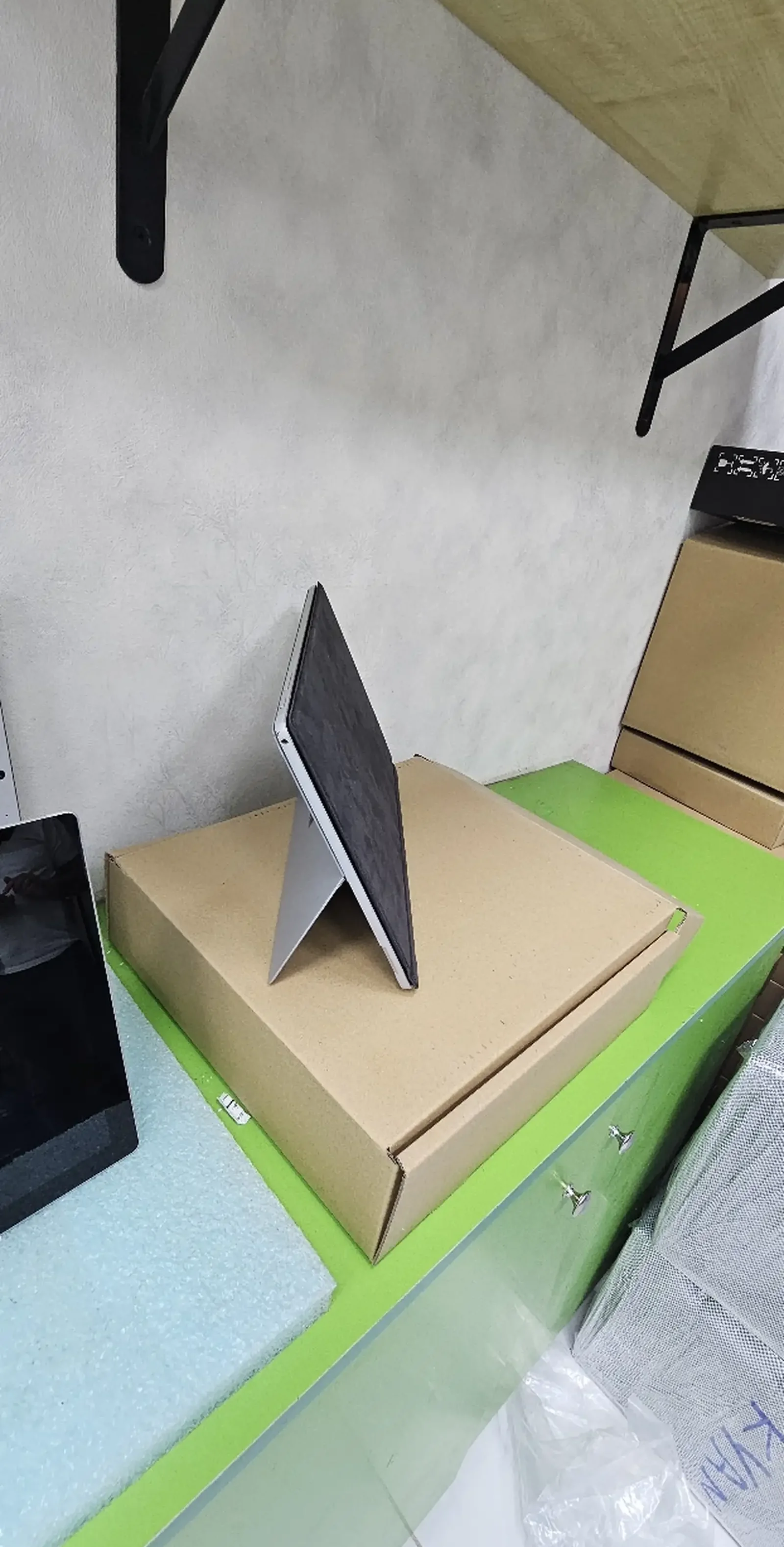 Ноутбук Microsoft Pro 7 plus i5 11th