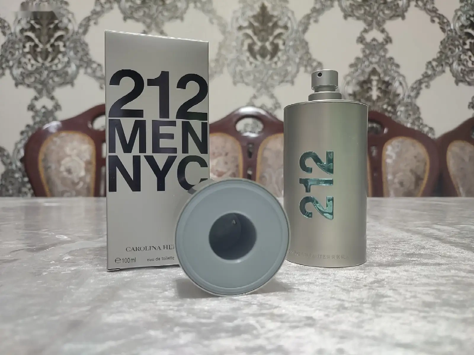 Духи от Carolina Herrera 212 Men NYC EAU de Toilette