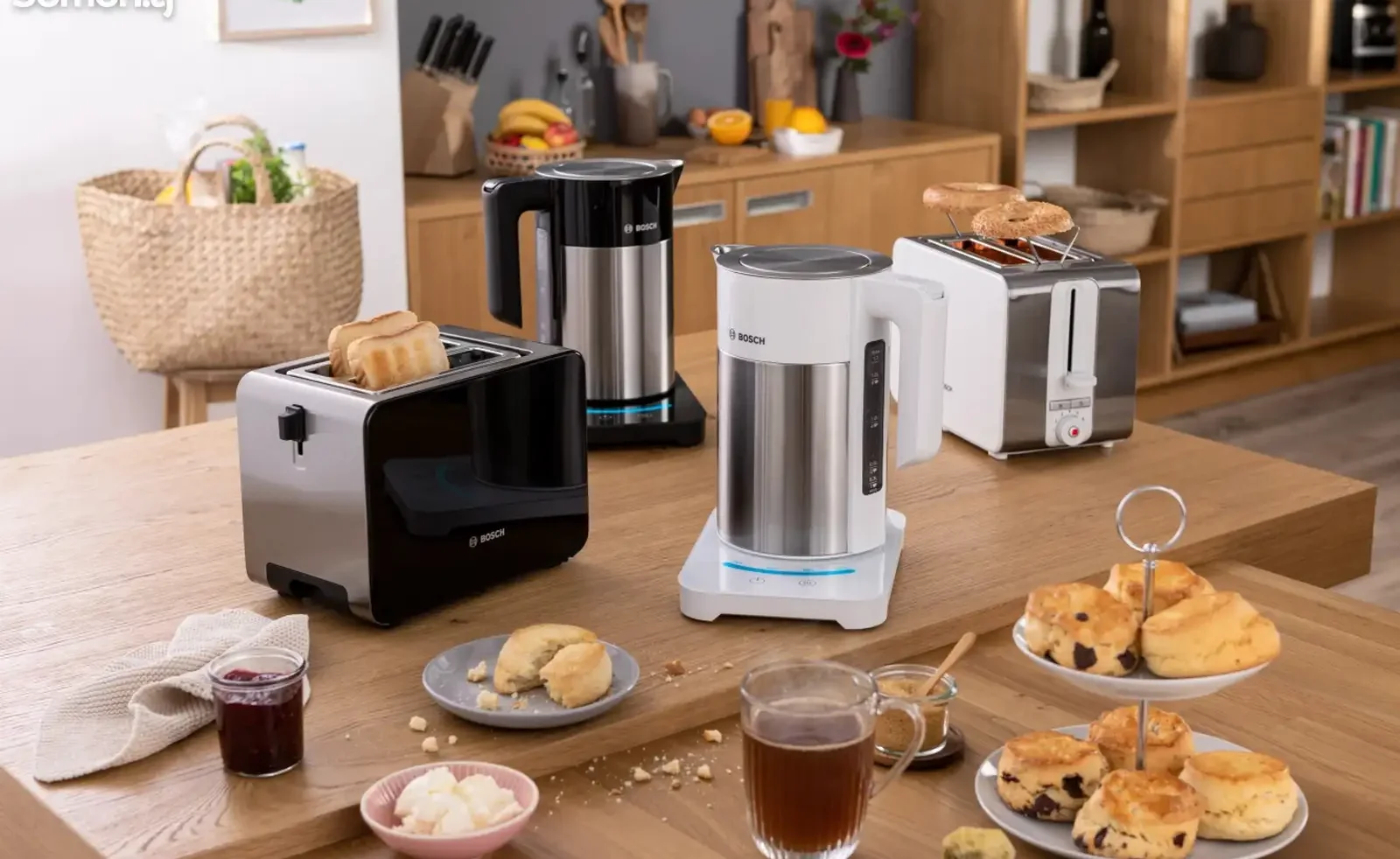 Электрочайник Bosch TWK7203