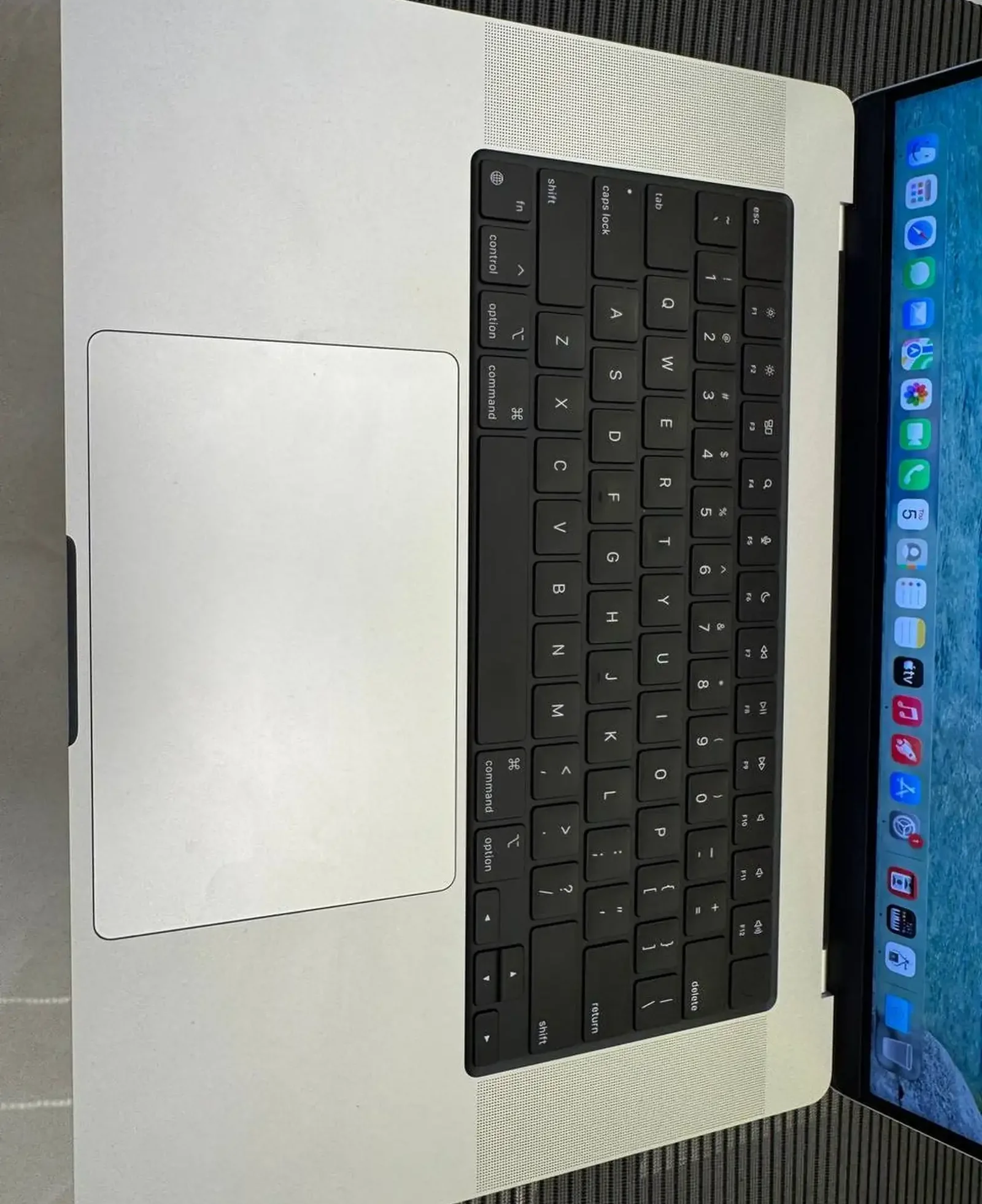 Ноутбук MacBook Pro 16 2021 M1 Pro 32/1TB — фото 4