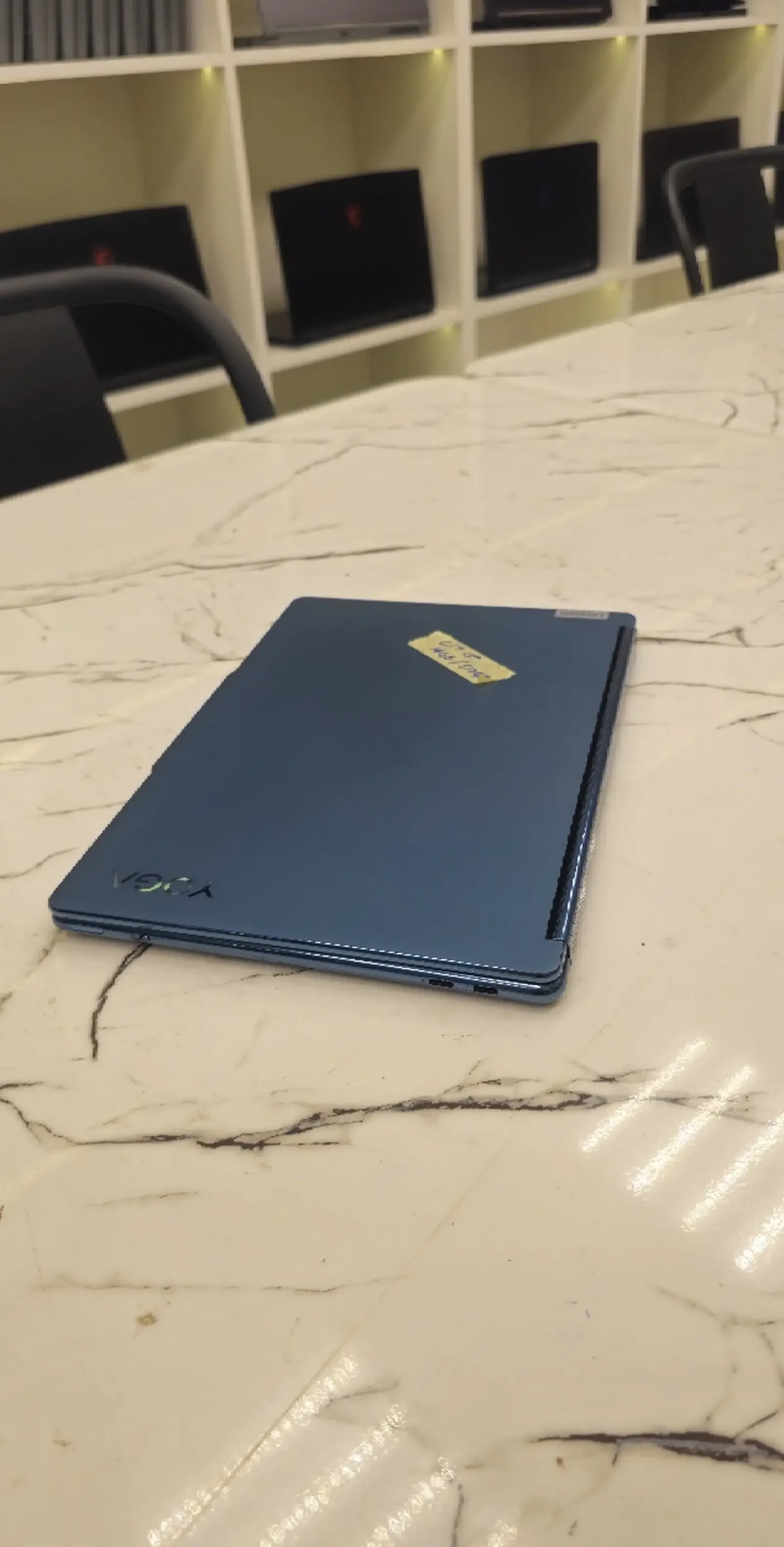 Ноутбук Lenovo Yoga Book 2 Dual Screen — фото 3