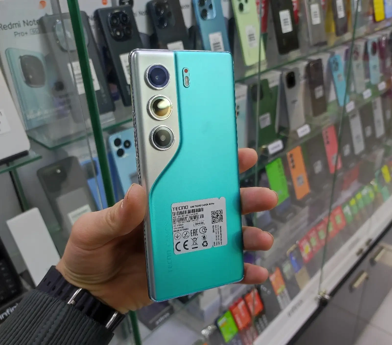 Tecno Camon 40 Pro 5G 8/256gb — фото 2