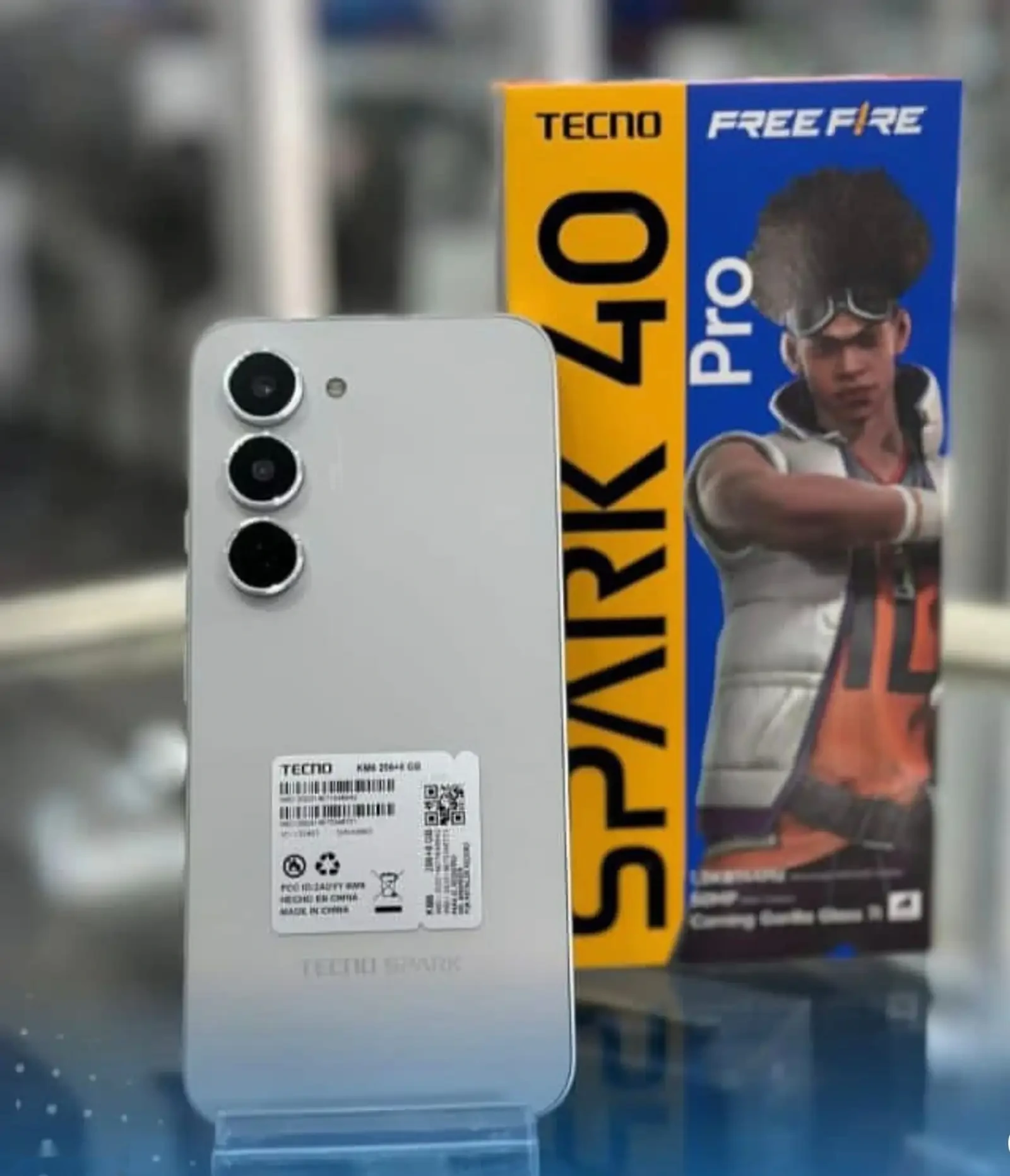 Tecno Spark 40Pro 16/128Gb black — фото 3