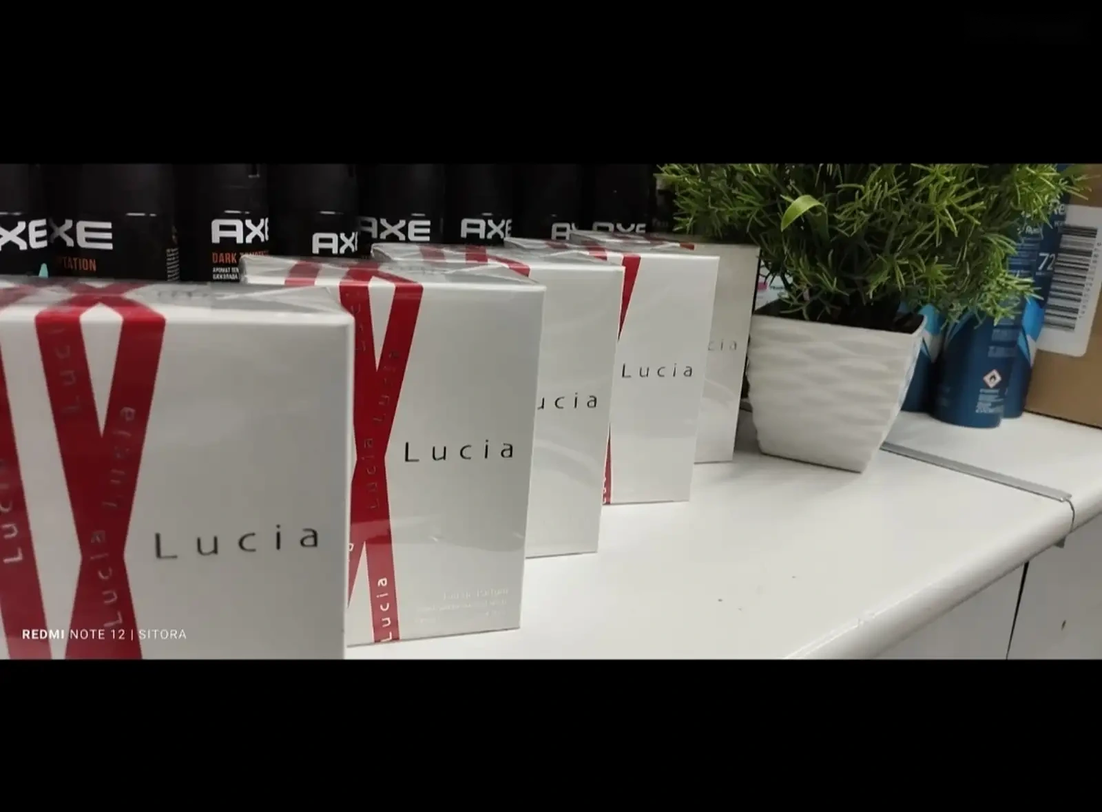 Парфюм Lucia EAU de Parfum — фото 2