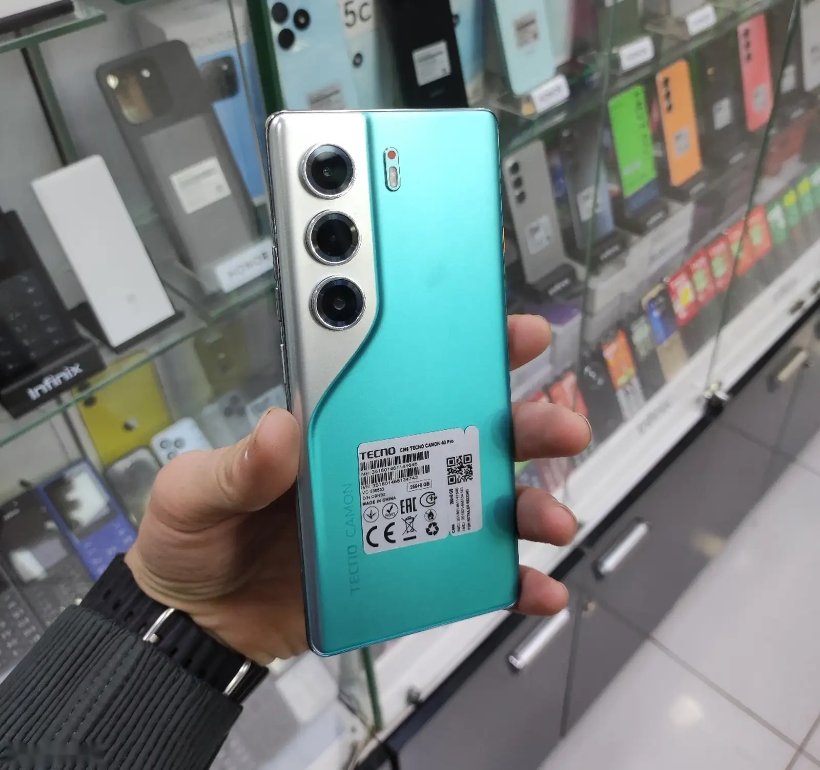 Tecno Camon 40 Pro 256 gb