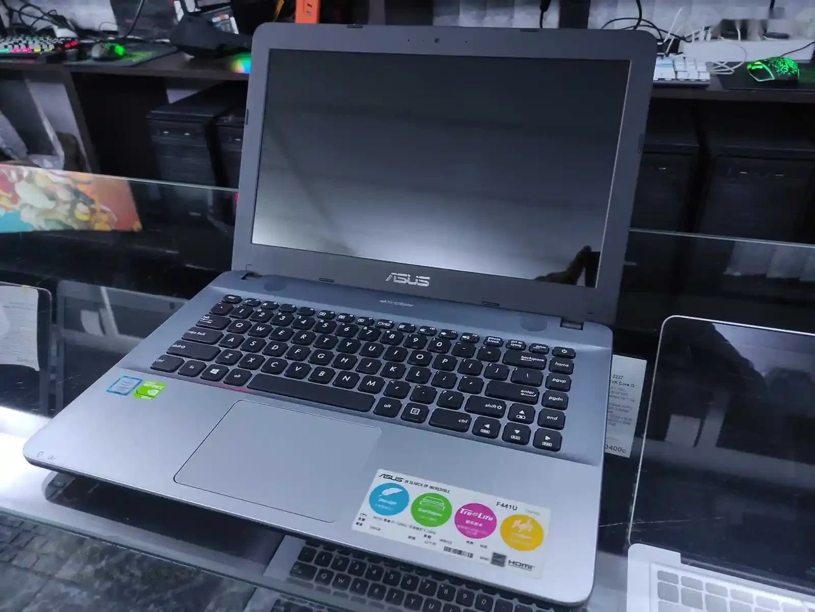Ноутбук Asus VivoBook X441UK Core i5-7200U /GeForce 920MX 2GB / 4GB / 256GB SSD — фото 2