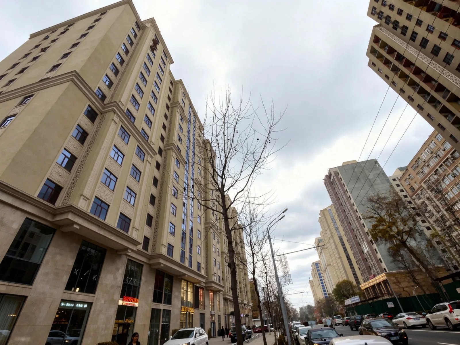 2-к квартира, 3 этаж, 75 м², Рӯ ба рӯи ресторан Зирбак, улица Айни