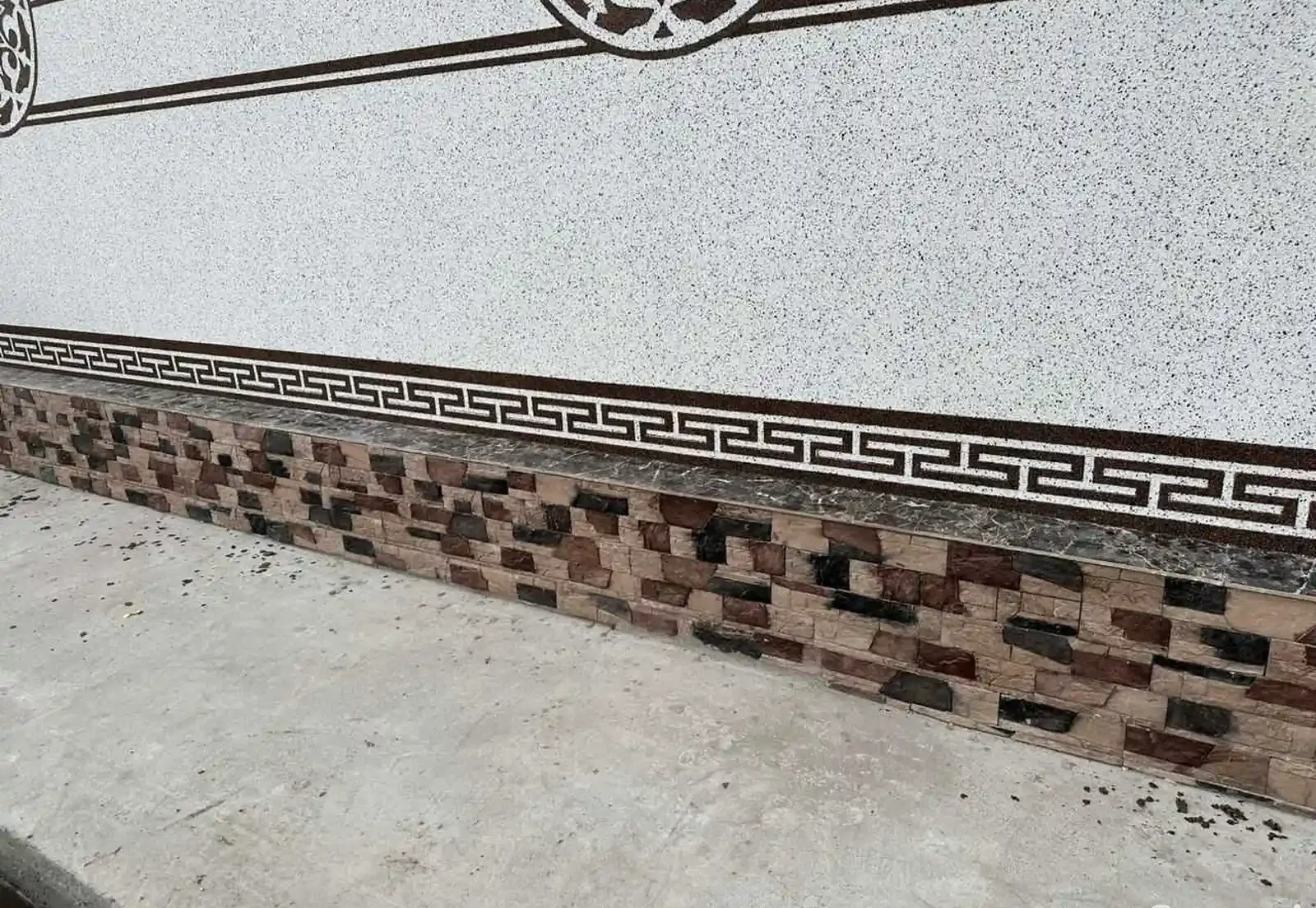 Камни для цоколя