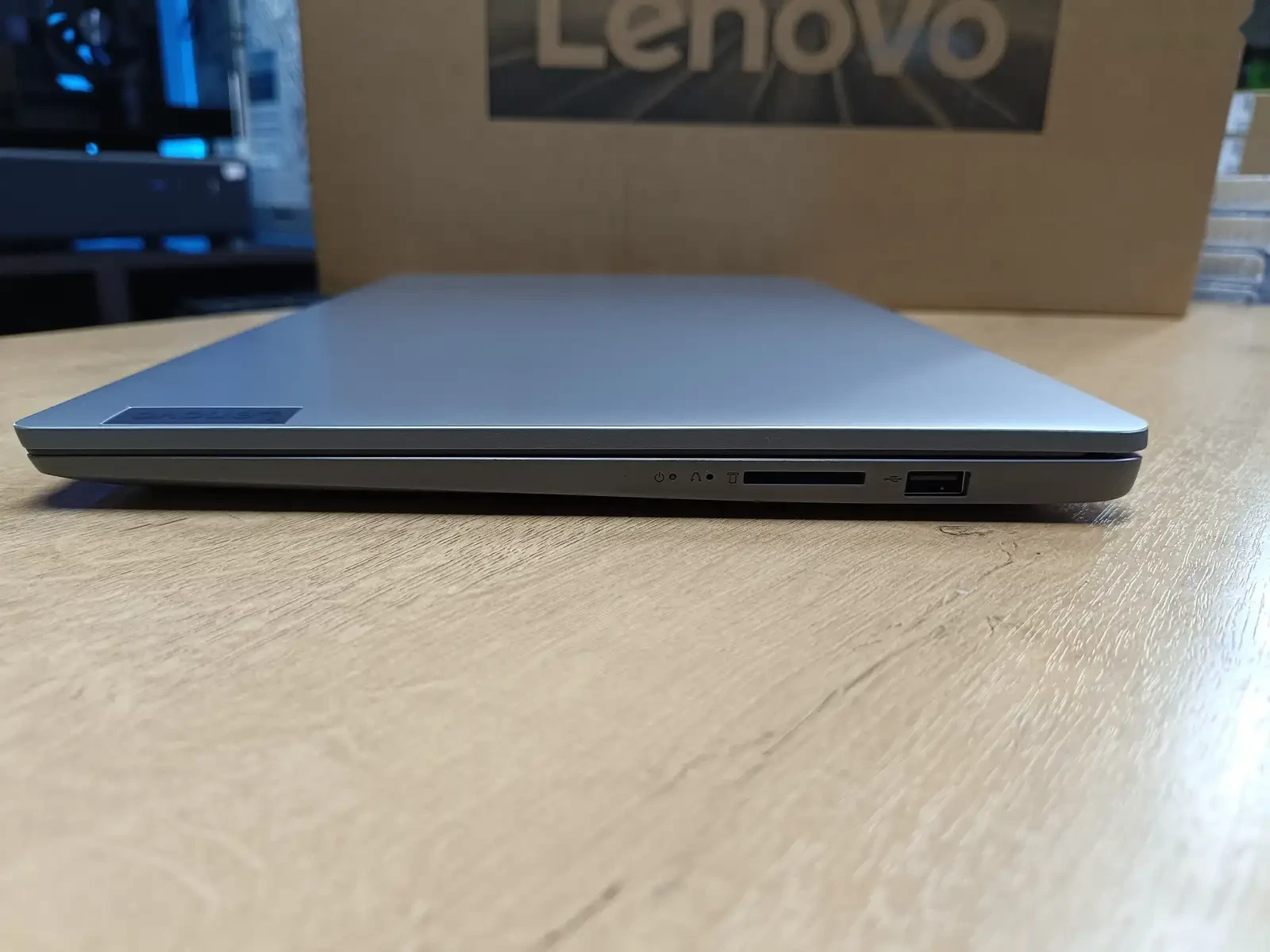 Ноутбук Lenovo Ideapad 1 Celeron N4500 / 8GB / 256GB SSD — фото 7