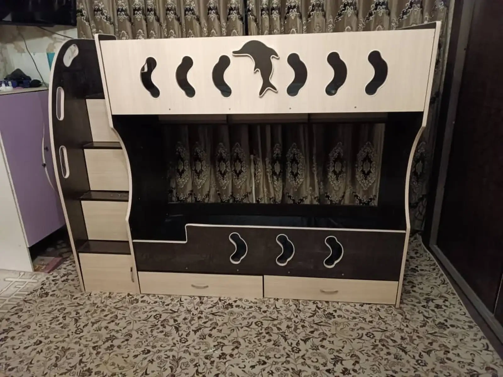 Двухъярусная кровать