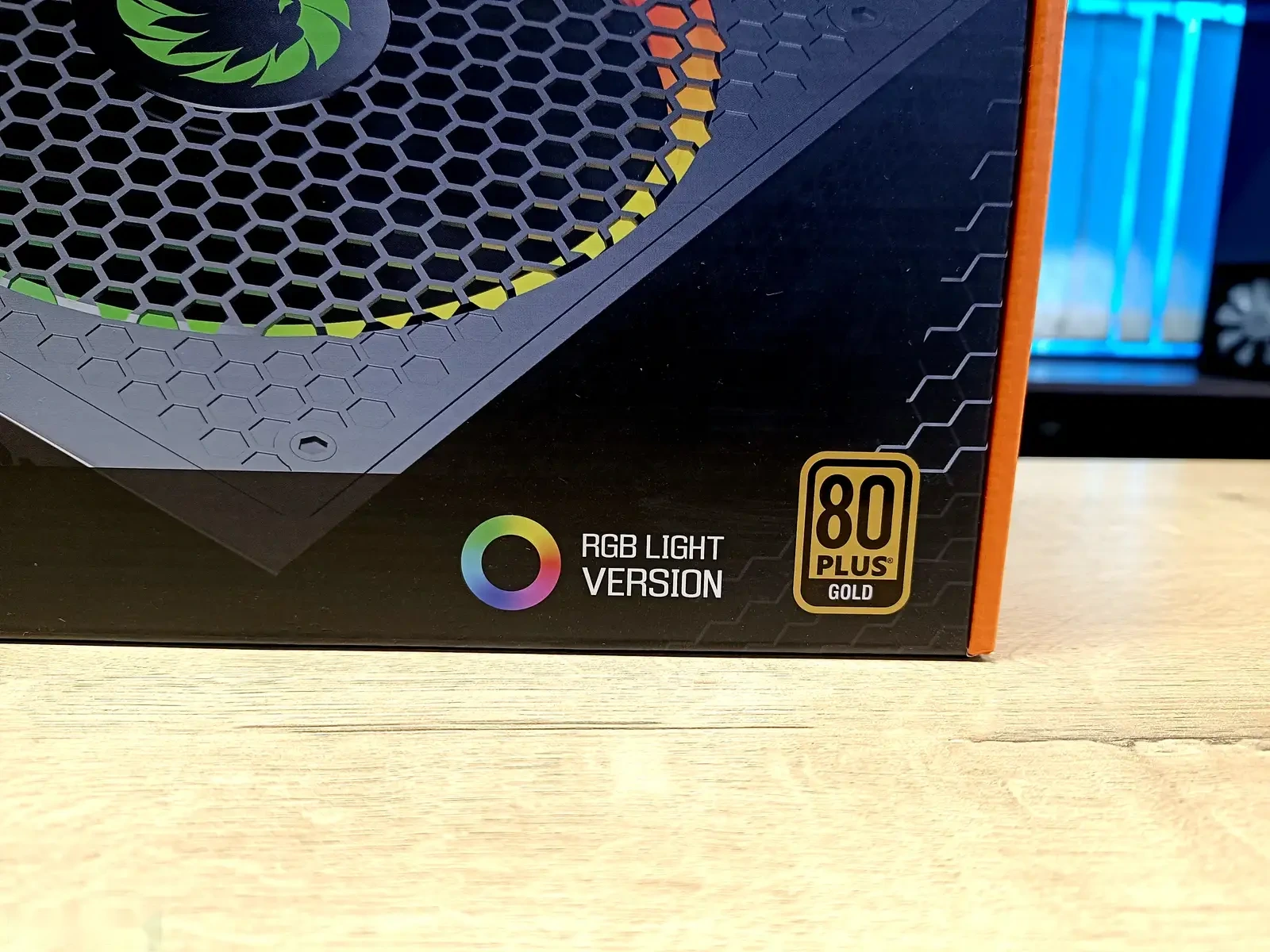 Блок питания GameMax 1050W 80 Plus Gold — фото 3