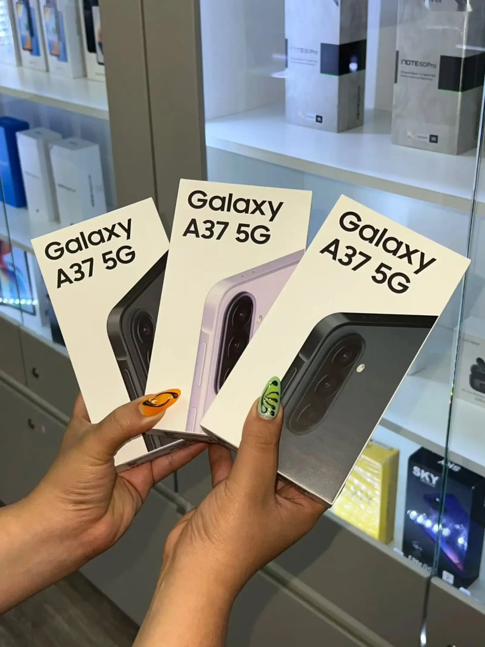 Samsung Galaxy A37 5G 6/128Gb 2026 Vietnam — фото 2