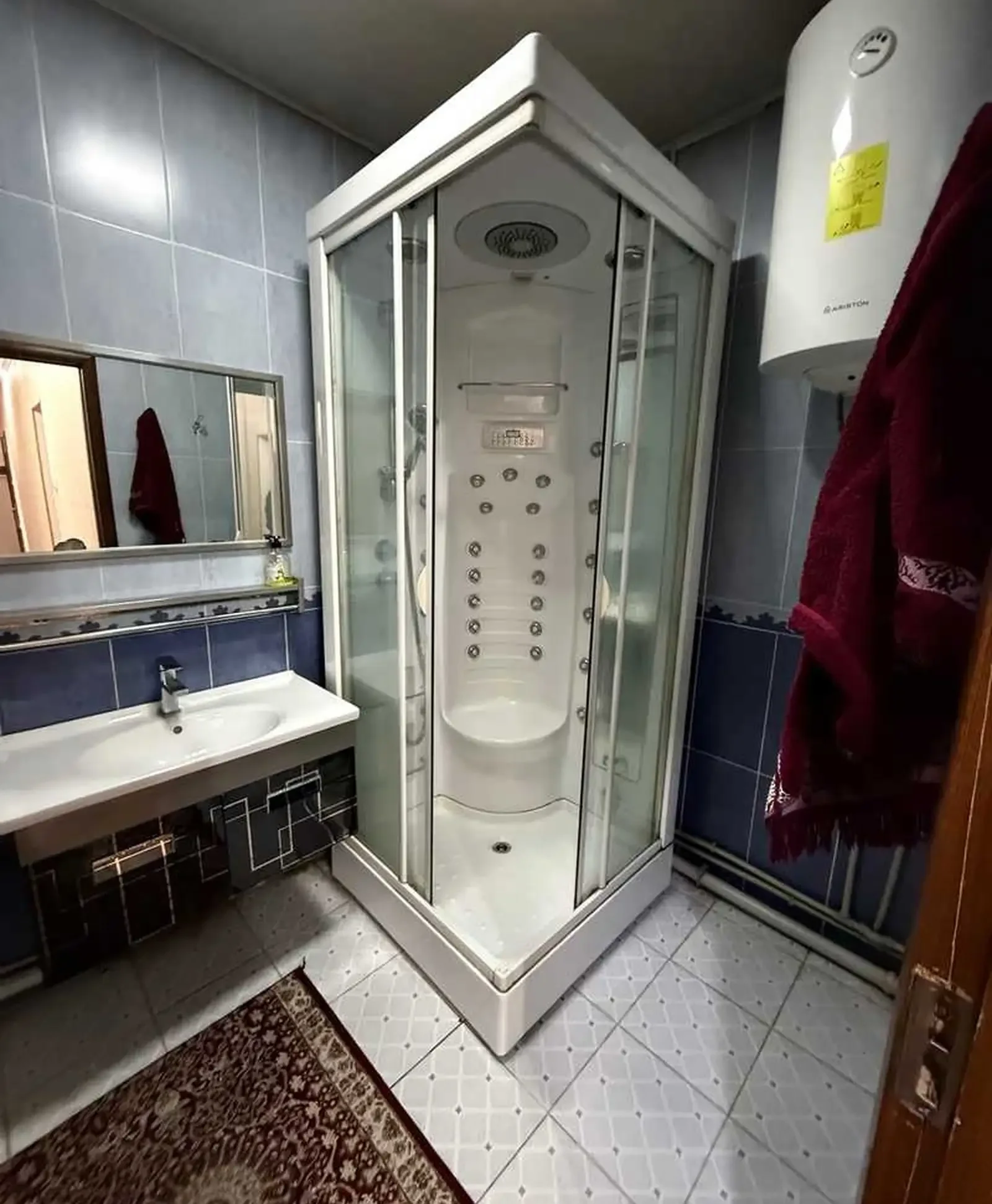 3-комн. квартира, 10 этаж, 10м², И. Сомони, на против Пединститут