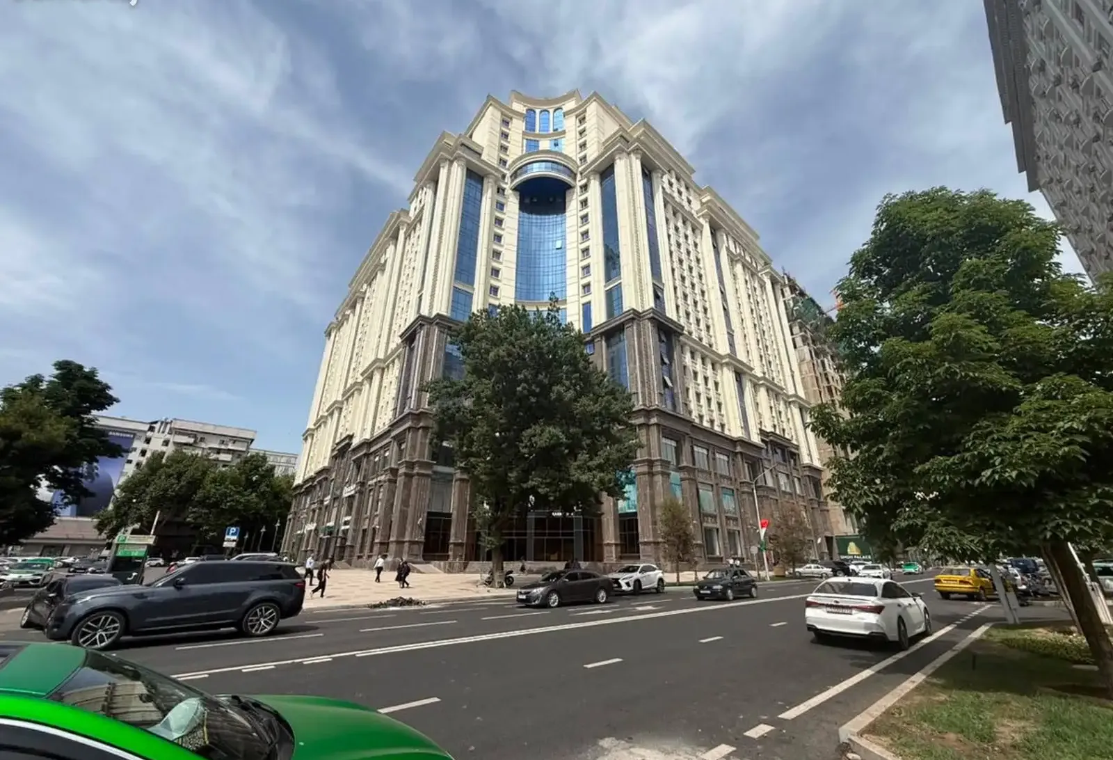 3-комн. квартира, 11 этаж, 127 м², н. Исмоили Сомони, Шох Палас-Цум