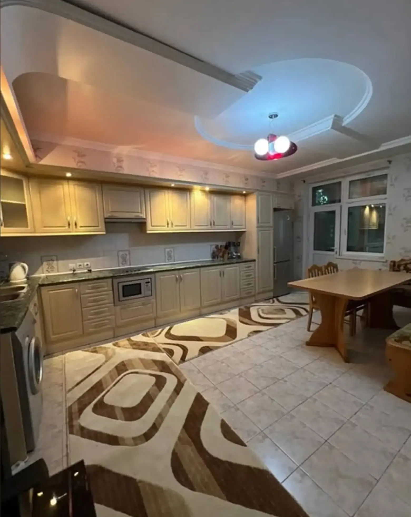 2-комн. квартира, 2 этаж, 101м², И. Сомони