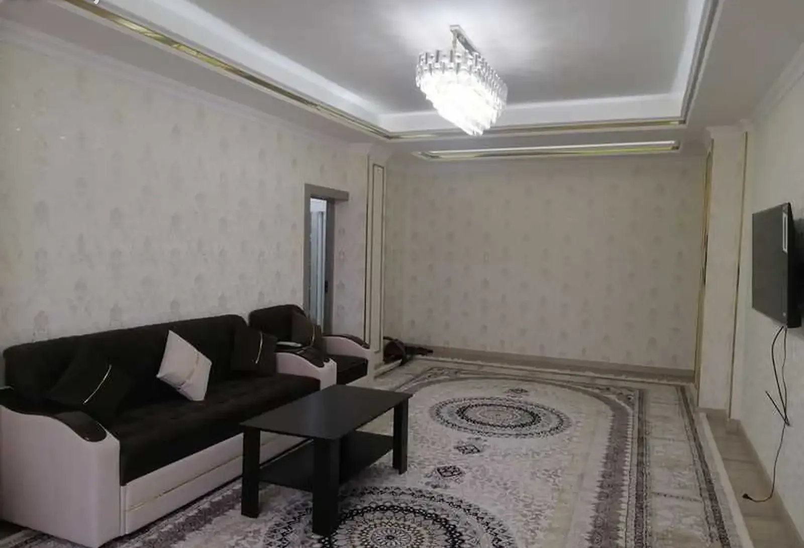 2-комн. квартира, 10 этаж, 94м², Пушти пасолстваи Русия