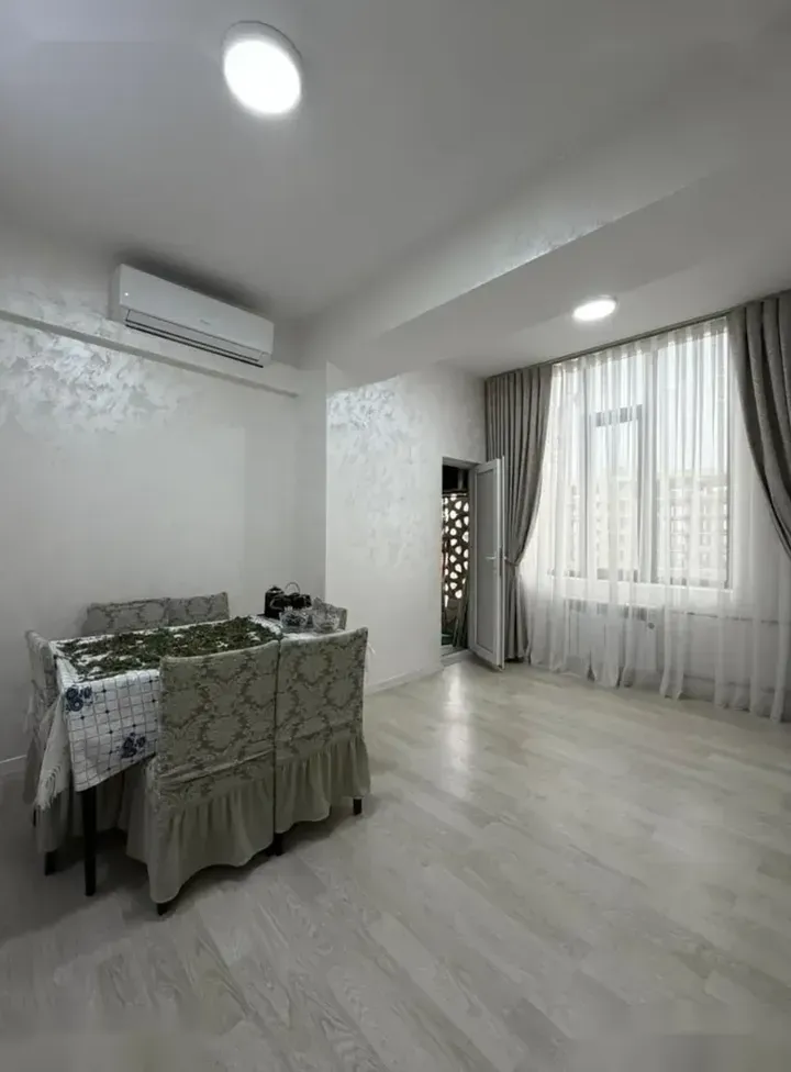 4-комн. квартира, 15 этаж, 93 м², Шохмансур