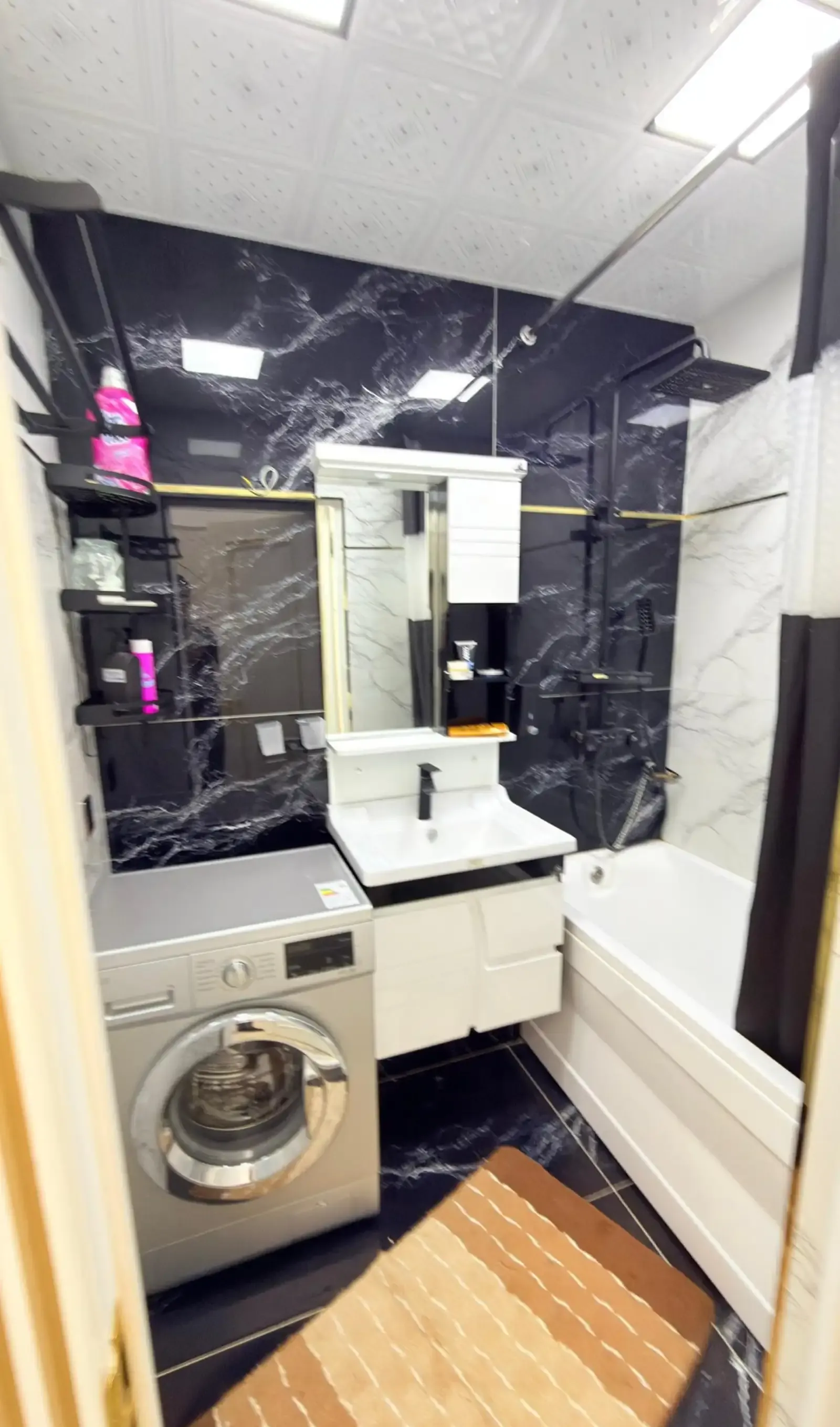 3-комн. квартира, 3 этаж, 60 м², Профсоюз, сзади Генеральной Прокуратуры