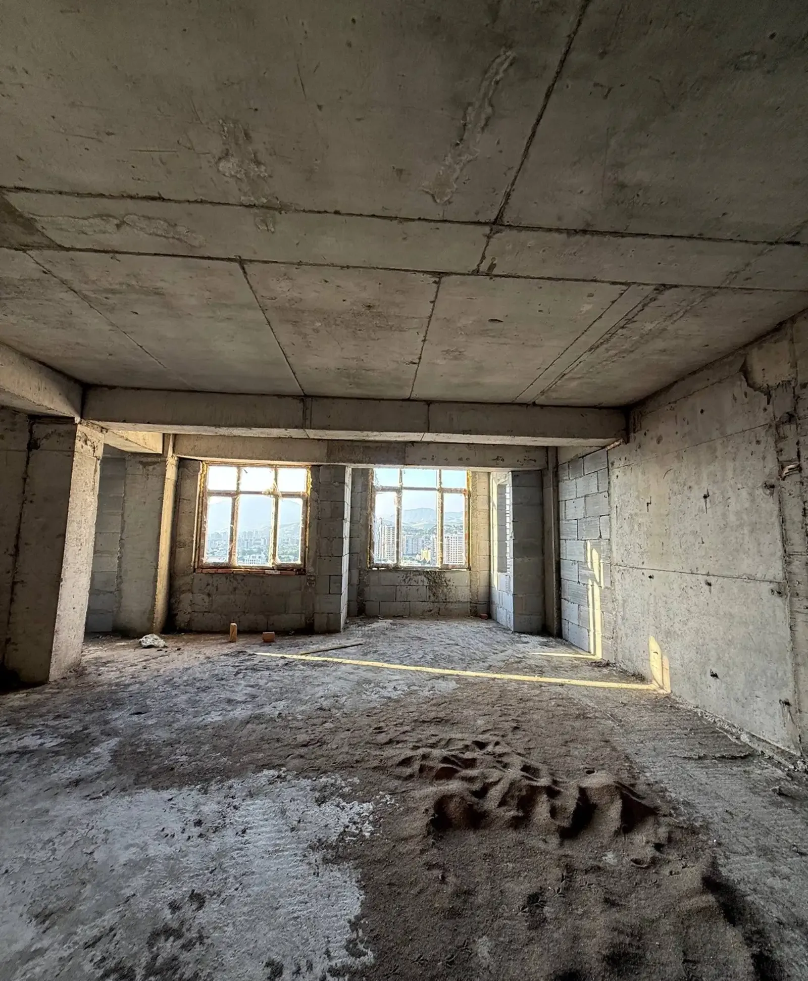 3-к квартира, 15 этаж, 105 м², Исмоили Сомони, Спартак, Лухтак