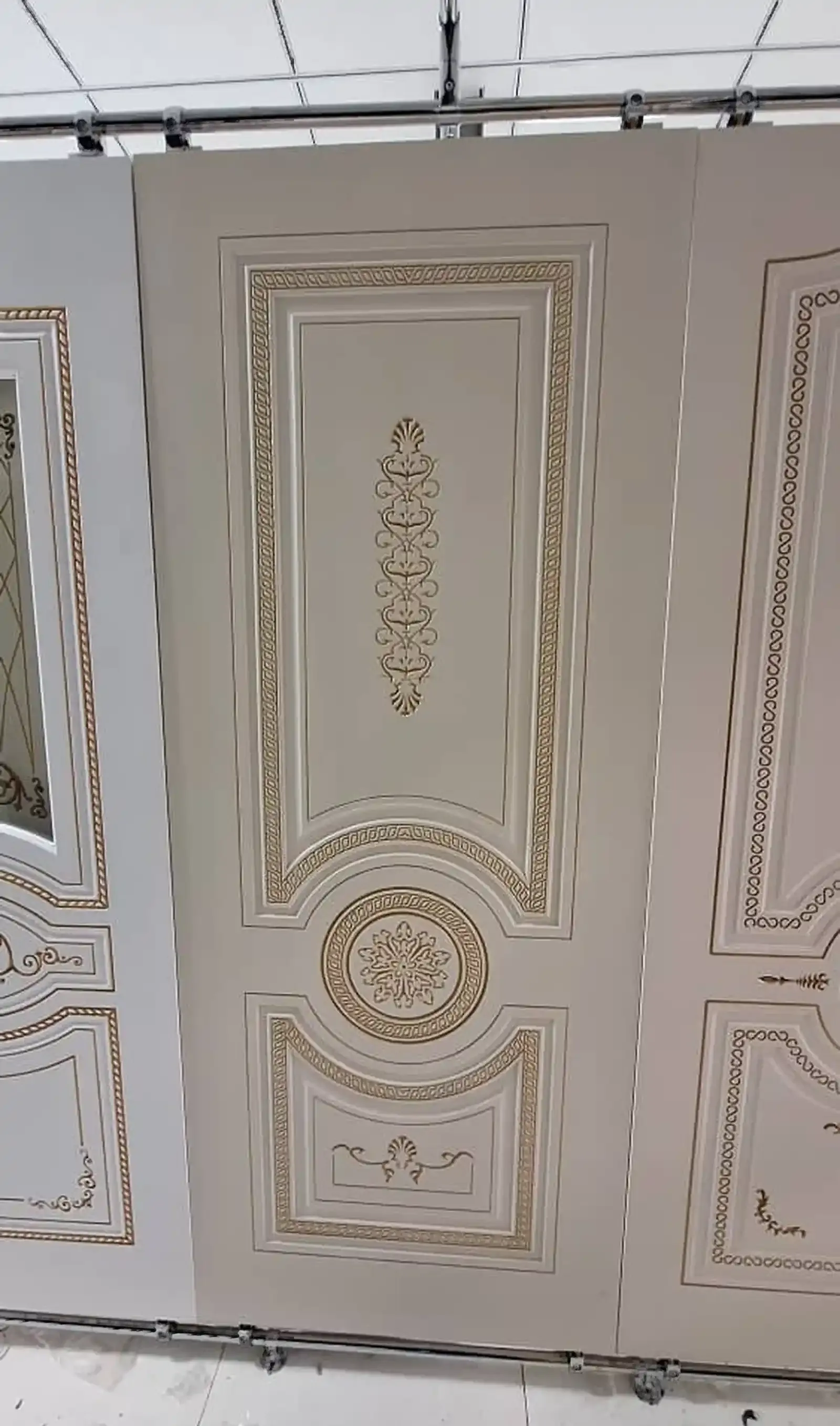 Дверь