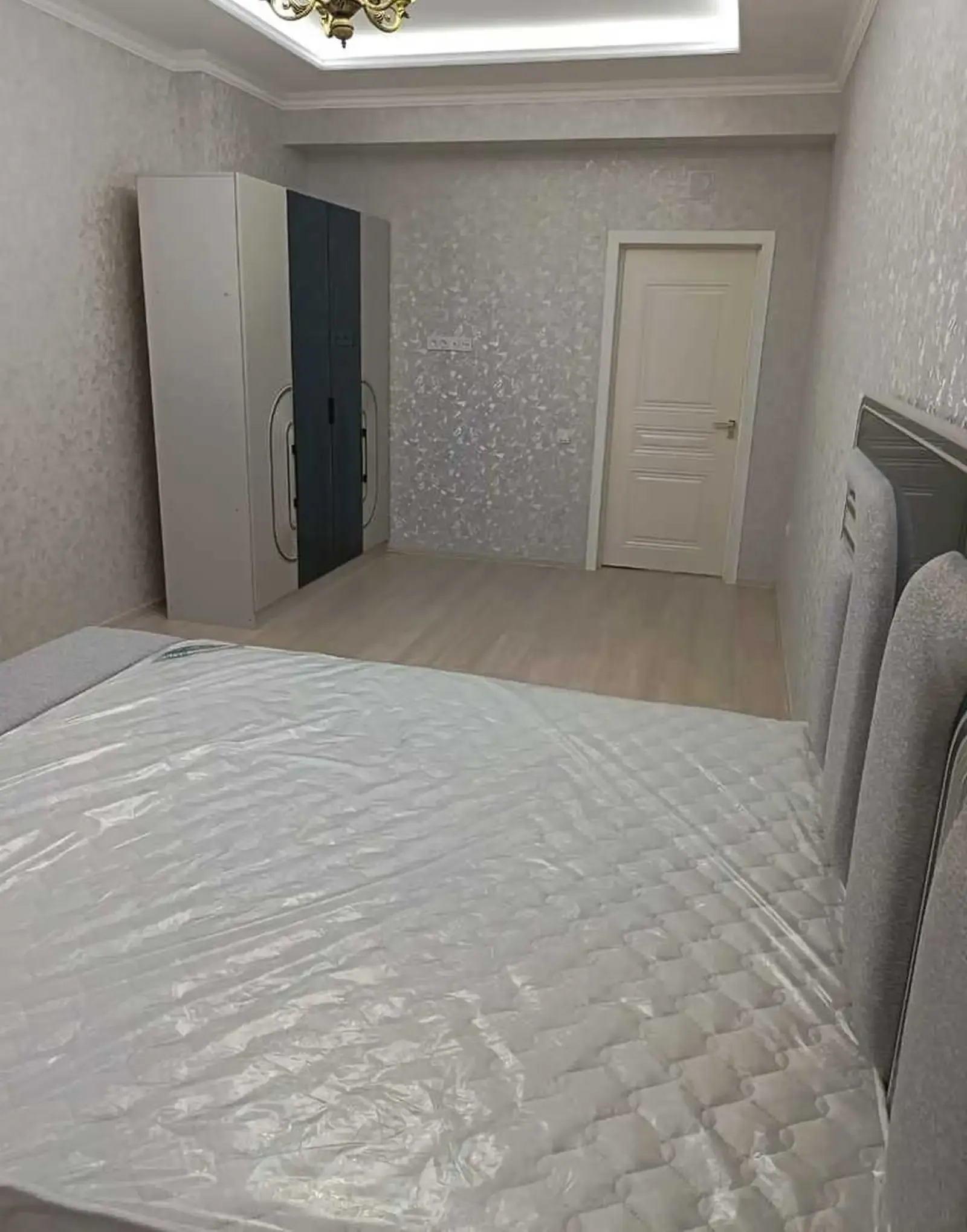 2-комн. квартира, 21 этаж, 95м², Гостиница Хилтон